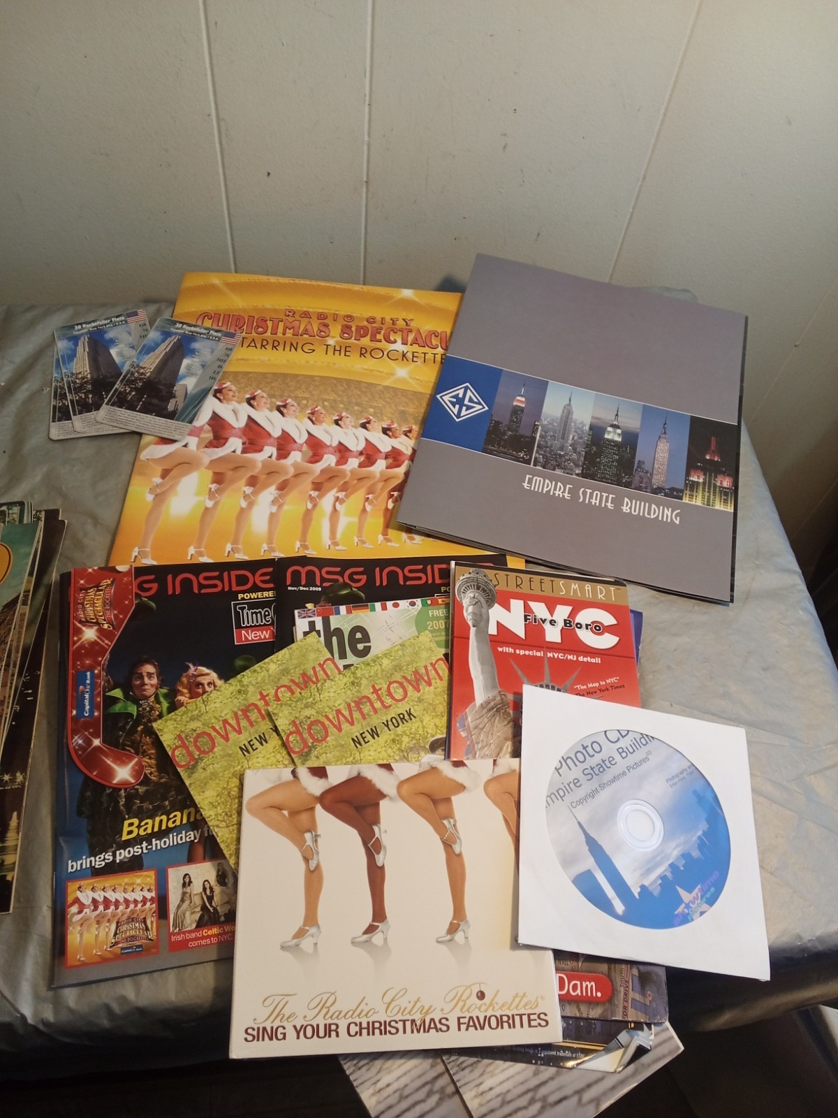 New York City Souvenirs Pamphlets Radio City Empire State Building Lot