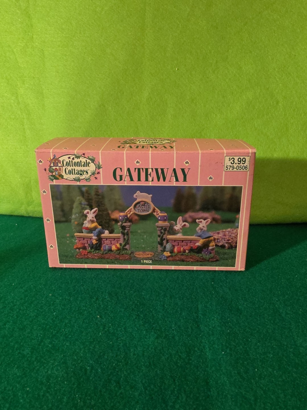 Cottontale Cottages Gateway Porcelain Easter Village Diorama Decorations 2000