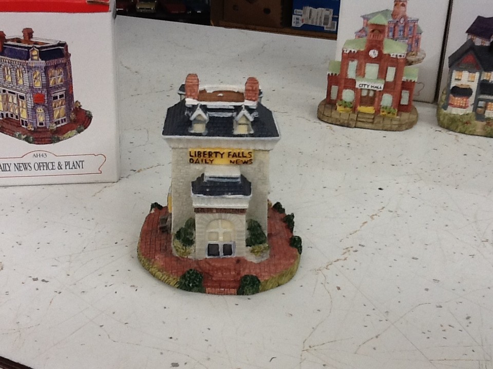 Vintage 1994 Liberty Falls Americana Collection Lot of 5 City Hall News School
