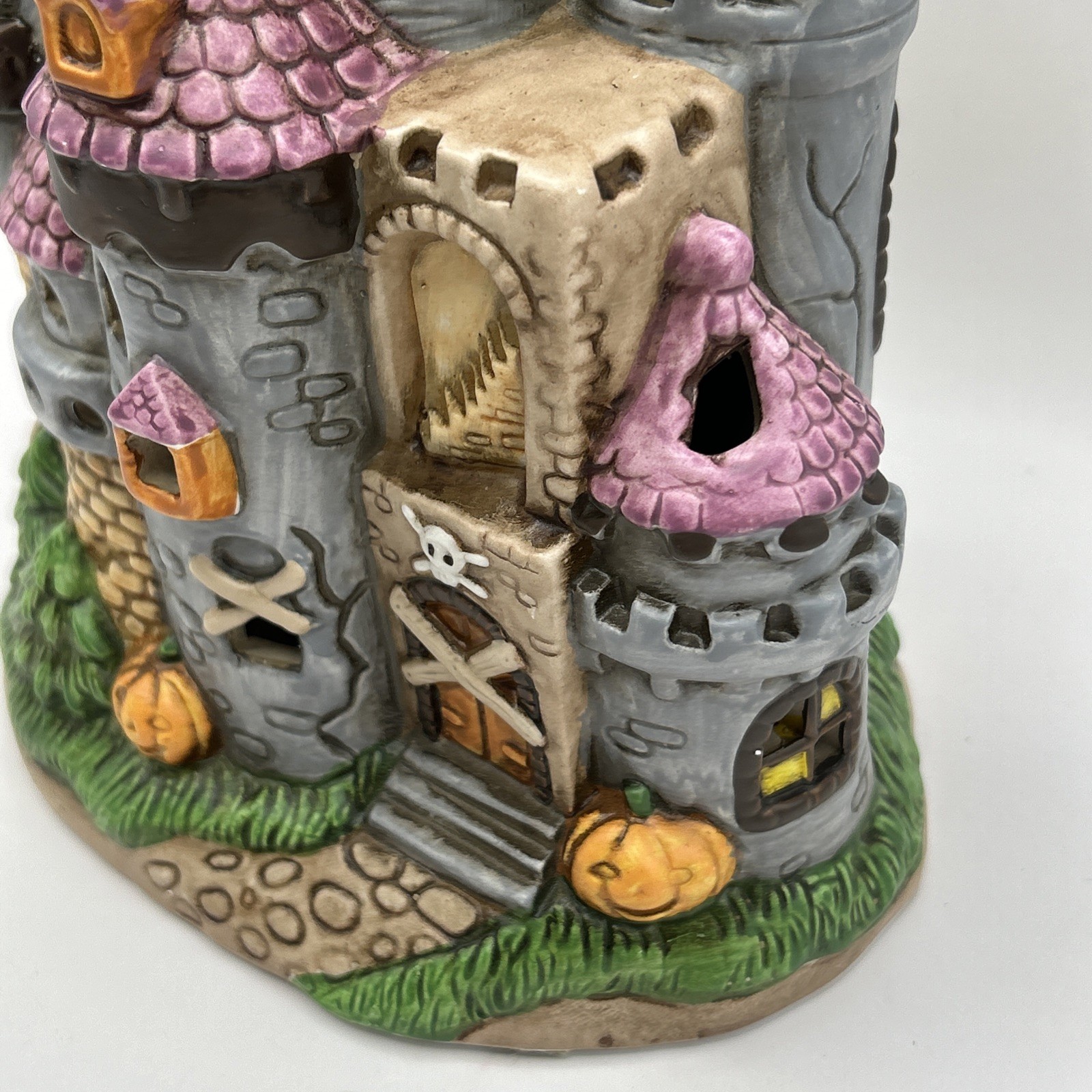 1989 Colonial Village Lefton China Haunted Castle Byron Wood Halloween Vintage
