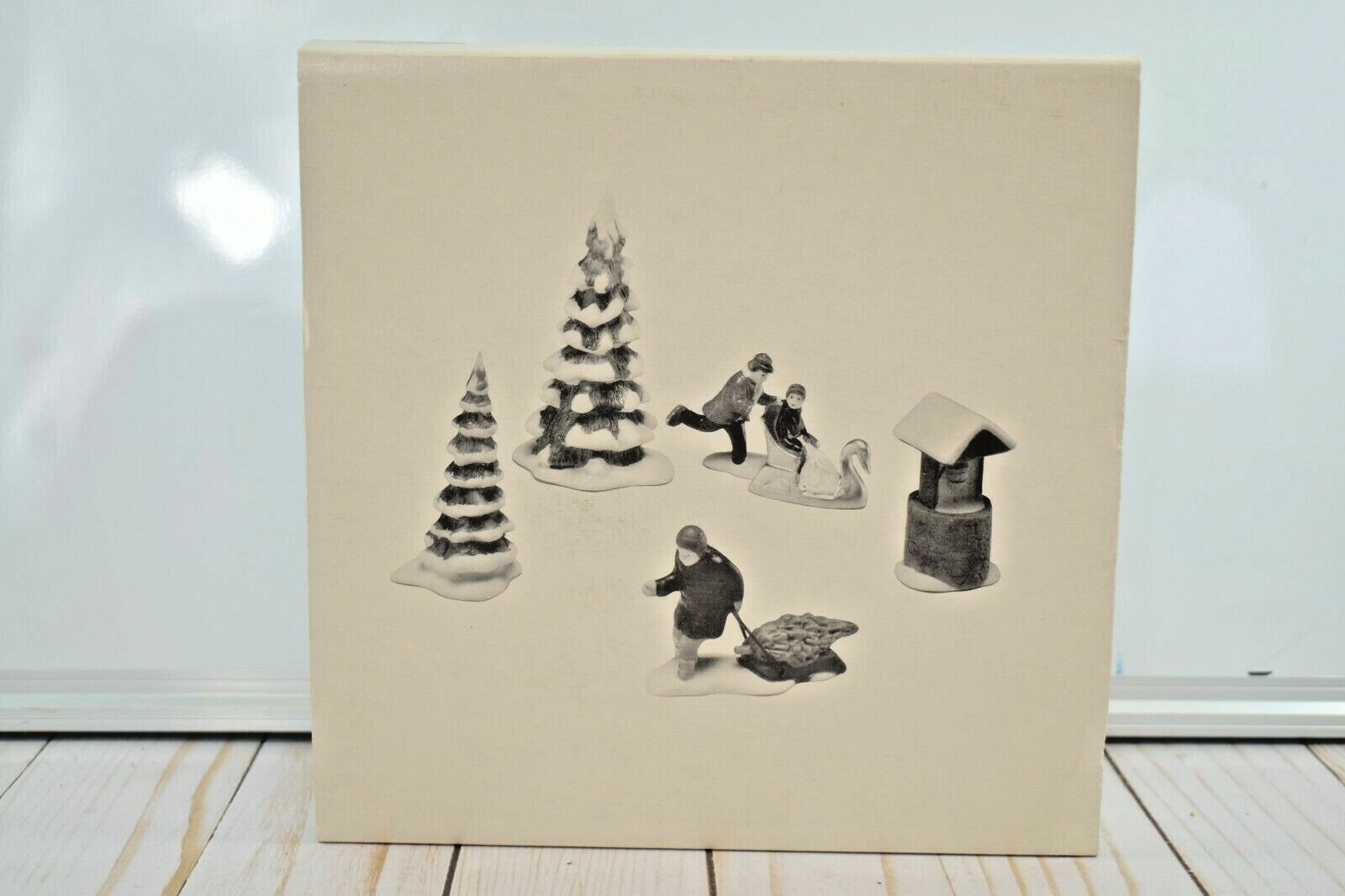Department 56 New England Winter Accessory Set Heritage Village 6532-3