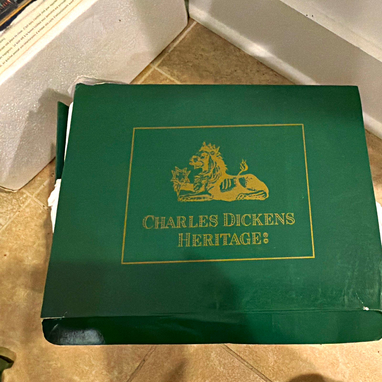 Charles Dickens Heritage Village House Ceramic & Porcelain Painted Boxed
