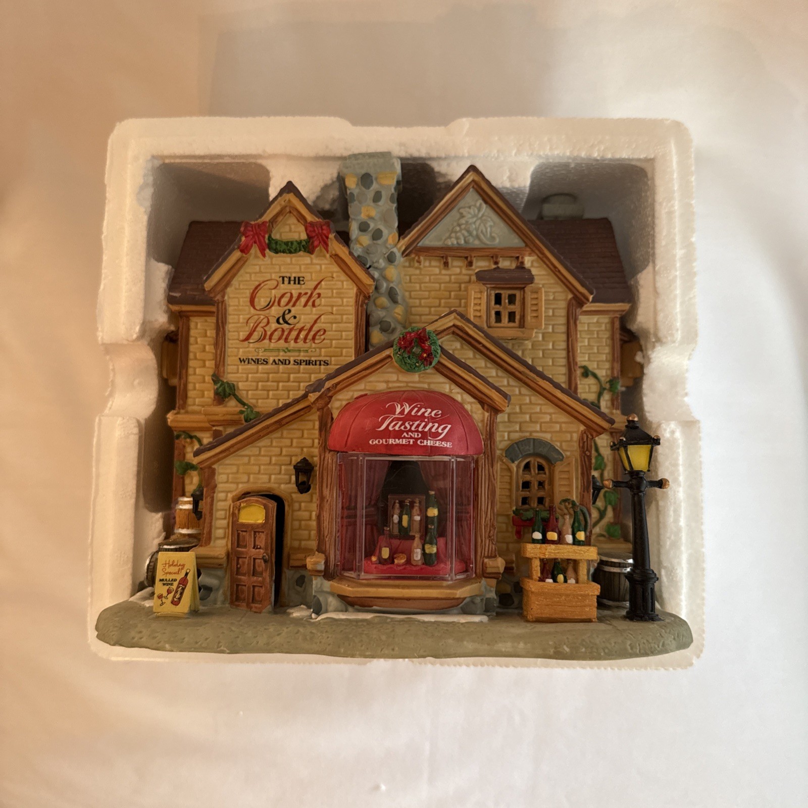 Lemax The Cork & Bottle Lighted Building 2008 Wine Spirits winery Tasting