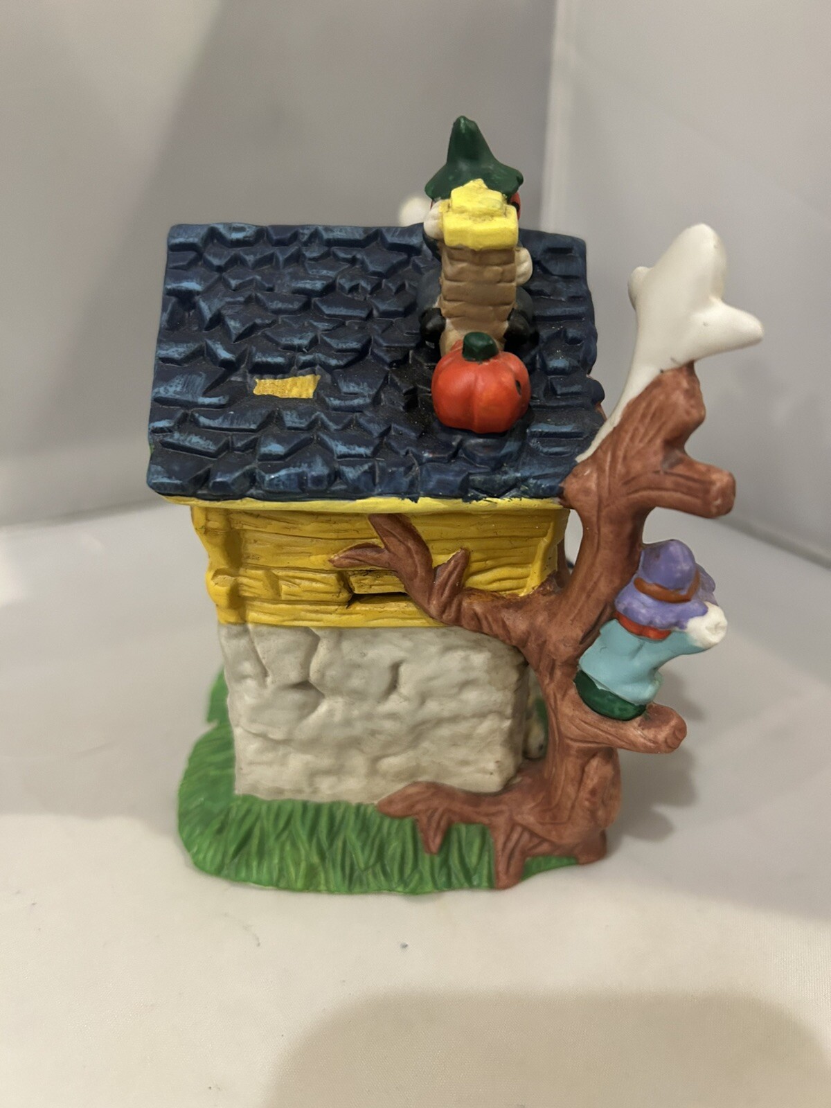 Vintage 2000 Spooky Hollow Lighted Porcelain Shop Of Horrors w/ box No Cord