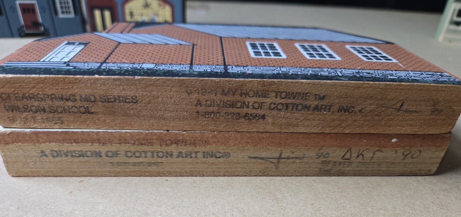 The Cats Meow Village Wooden Town Bldgs mixed lot & 1 piece Gumnut Village bldg