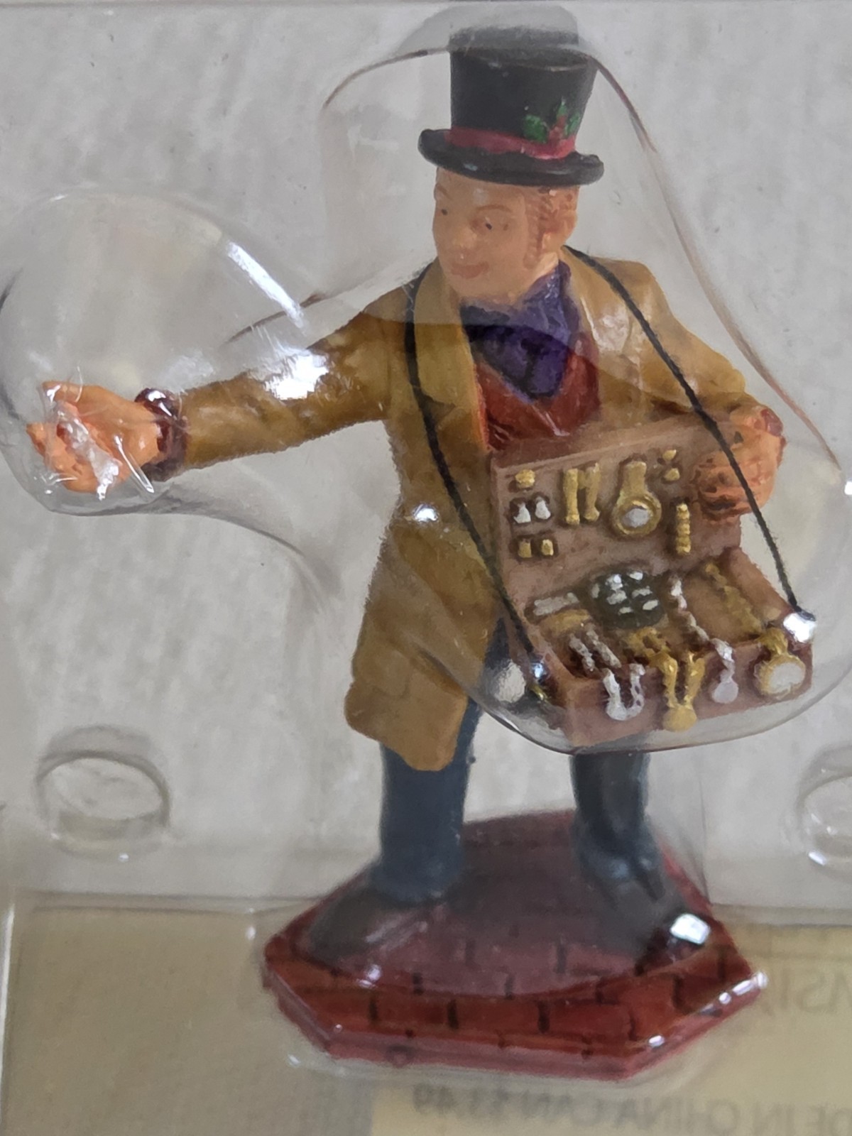 Lemax Jewelry Seller #12473 Caddington Village