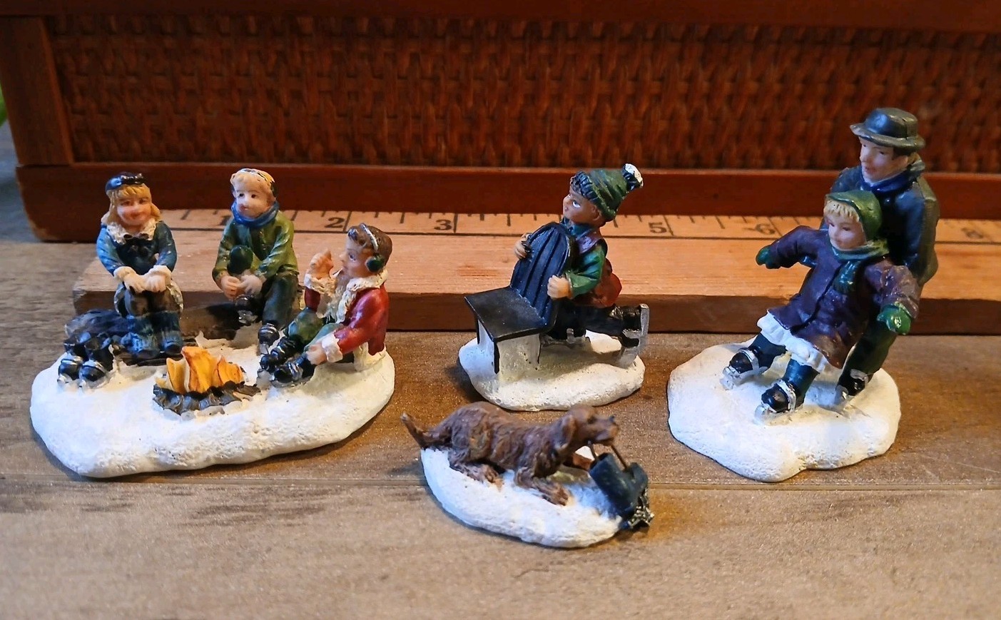 St Nicholas Square Village ‘Ice Skating Lessons’ Christmas Figures + Dog Set Vtg
