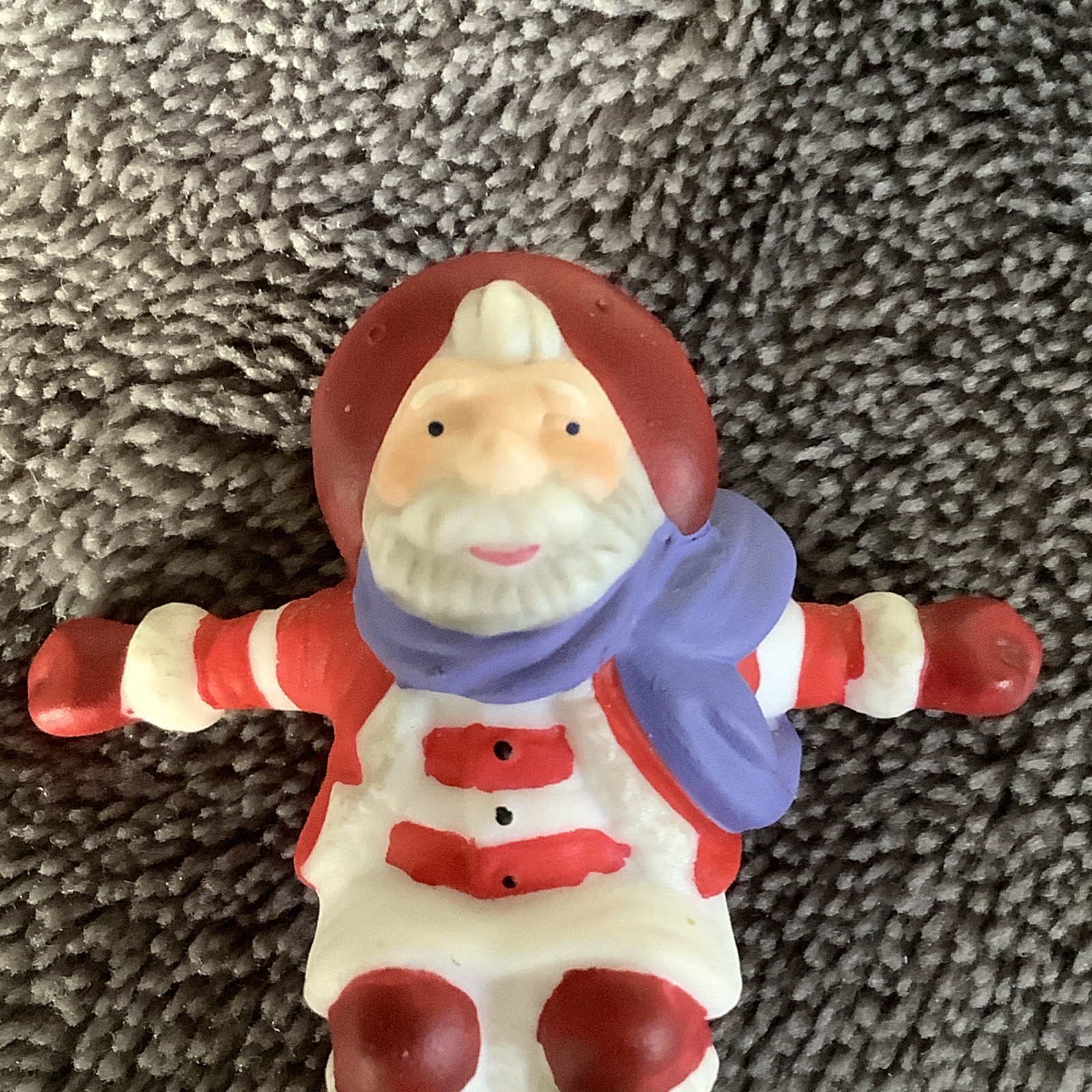 Peppermint Skating Party 56363 Dept 56 Heritage Village Retired 1998