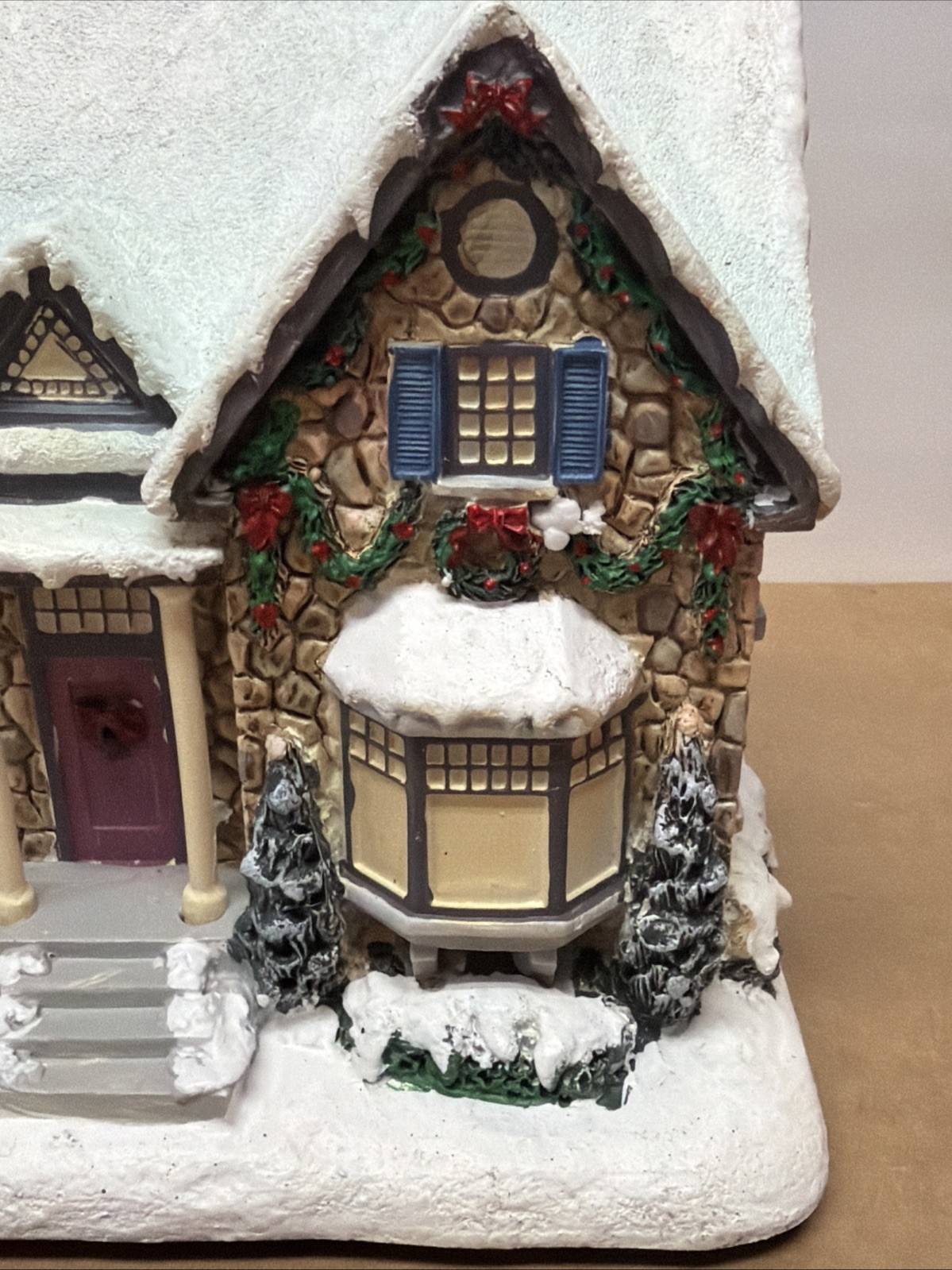 2019 Thomas Kinkade Hawthorne Village “Fabric Store” Christmas Village RARE