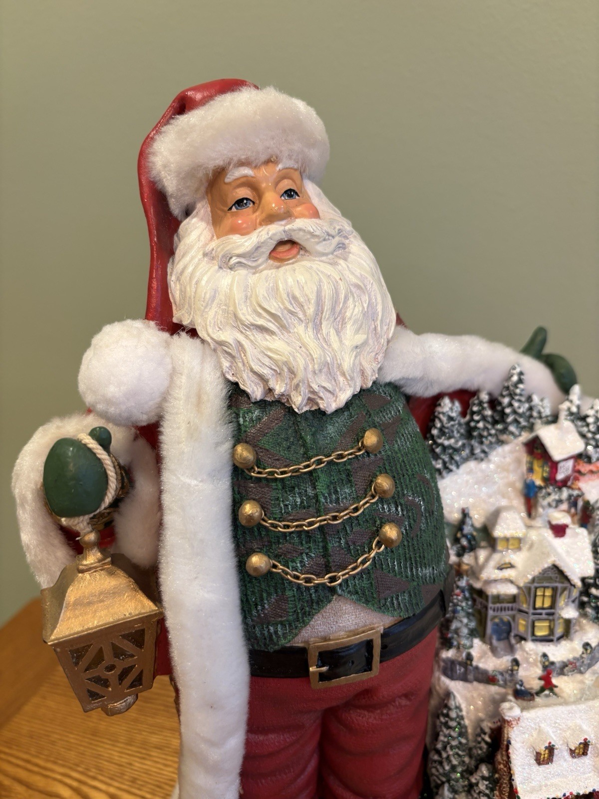 Thomas Kinkade Santa’s Holiday Village Illuminated Sculpture Bradford 2008