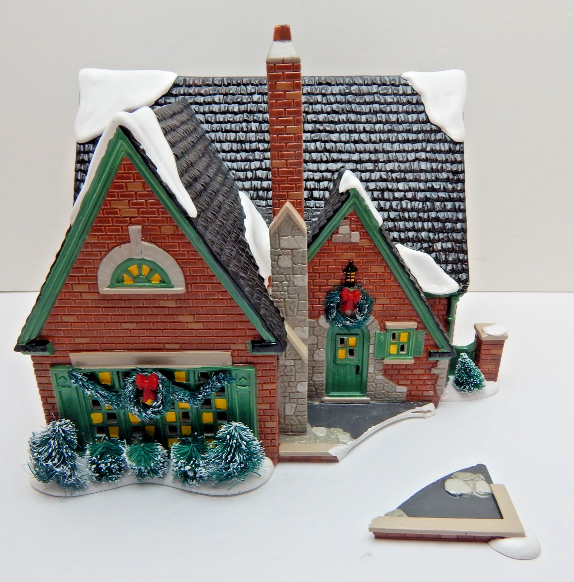 Dept 56 The Original Snow Village Stratford Red #4036566 w/Lt Cd/Bx/Slv (6