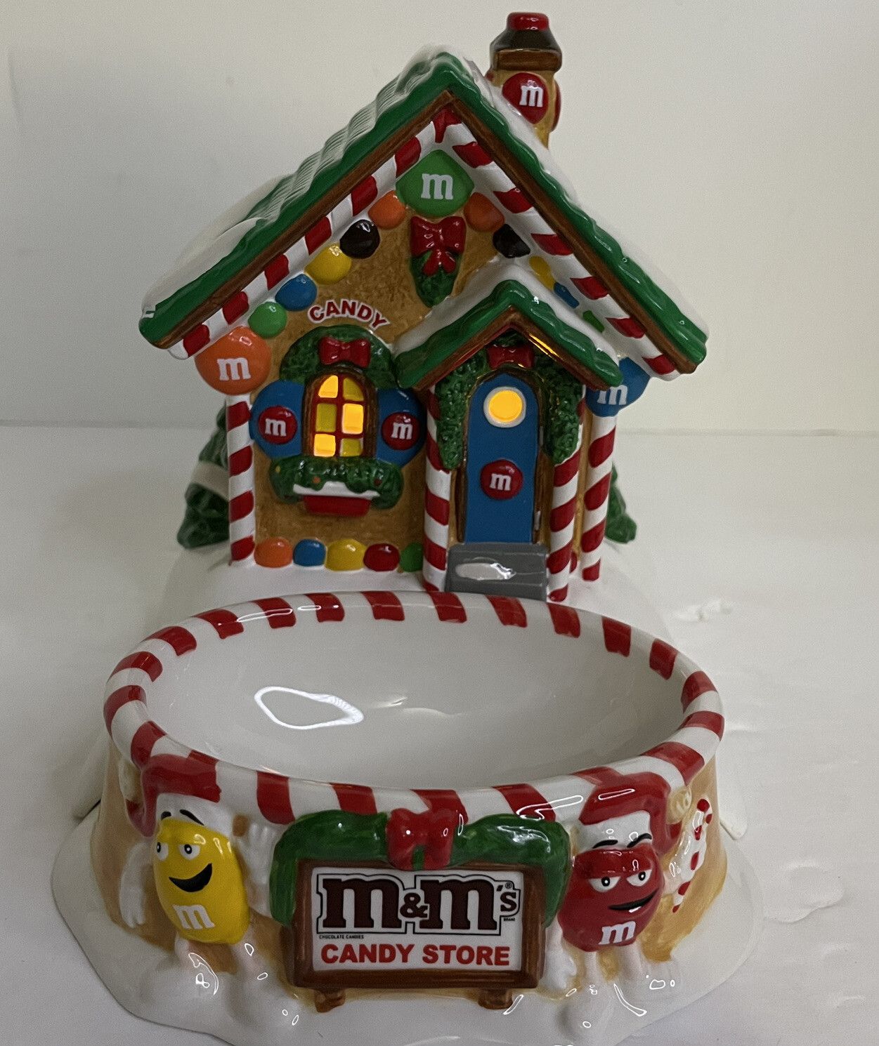 DEPT 56 M&MS Candy Store 2004 Lighted House Dish Christmas Village no Box