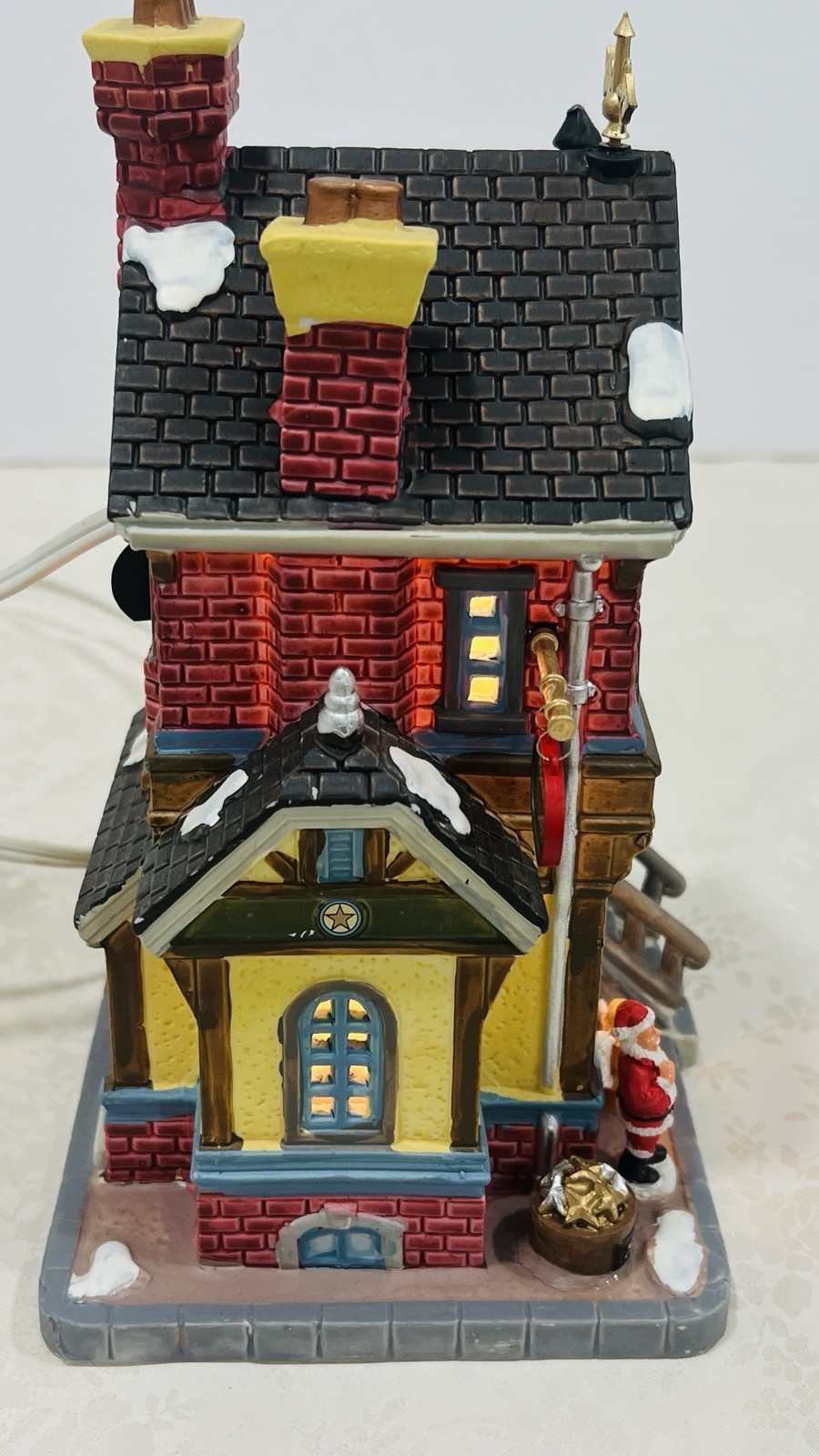 Lemax “ Silver & Gold Shop” Porcelain Lighted Building 45699 Retired 2014 NEW !