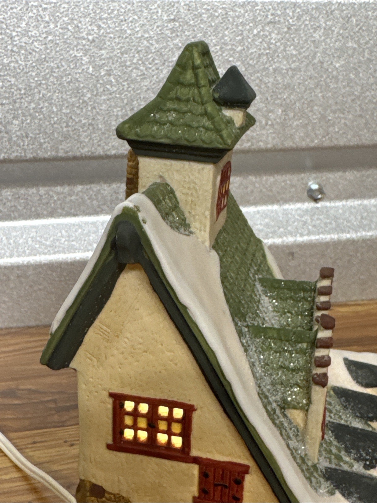 Dept 56 Reindeer Barn North Pole Series 5601-4 Heritage Village Christmas in Box