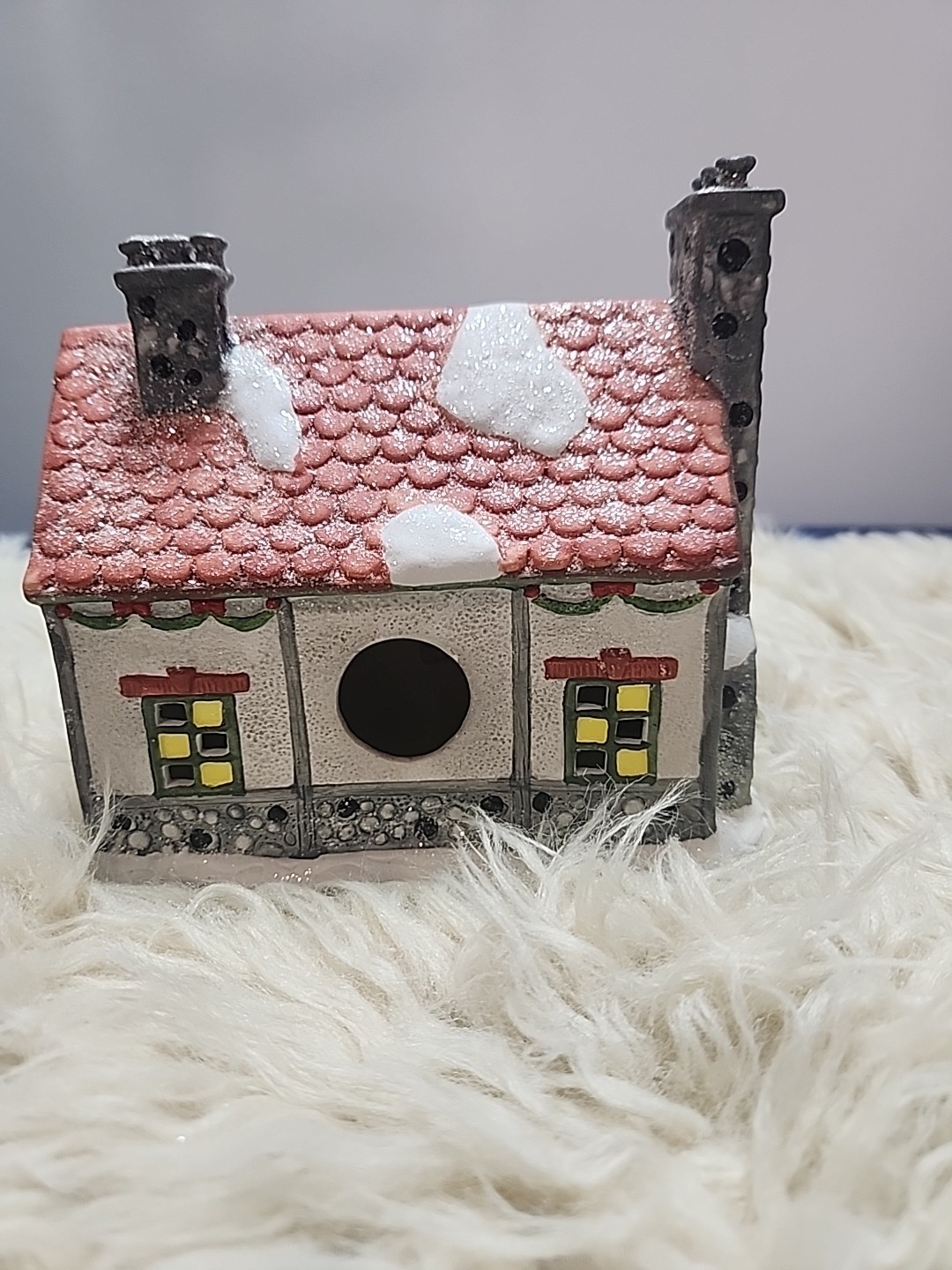 Kringle Mountain North Pole Christmas Village Lot Of 3 Elves,Reindeer,Santa
