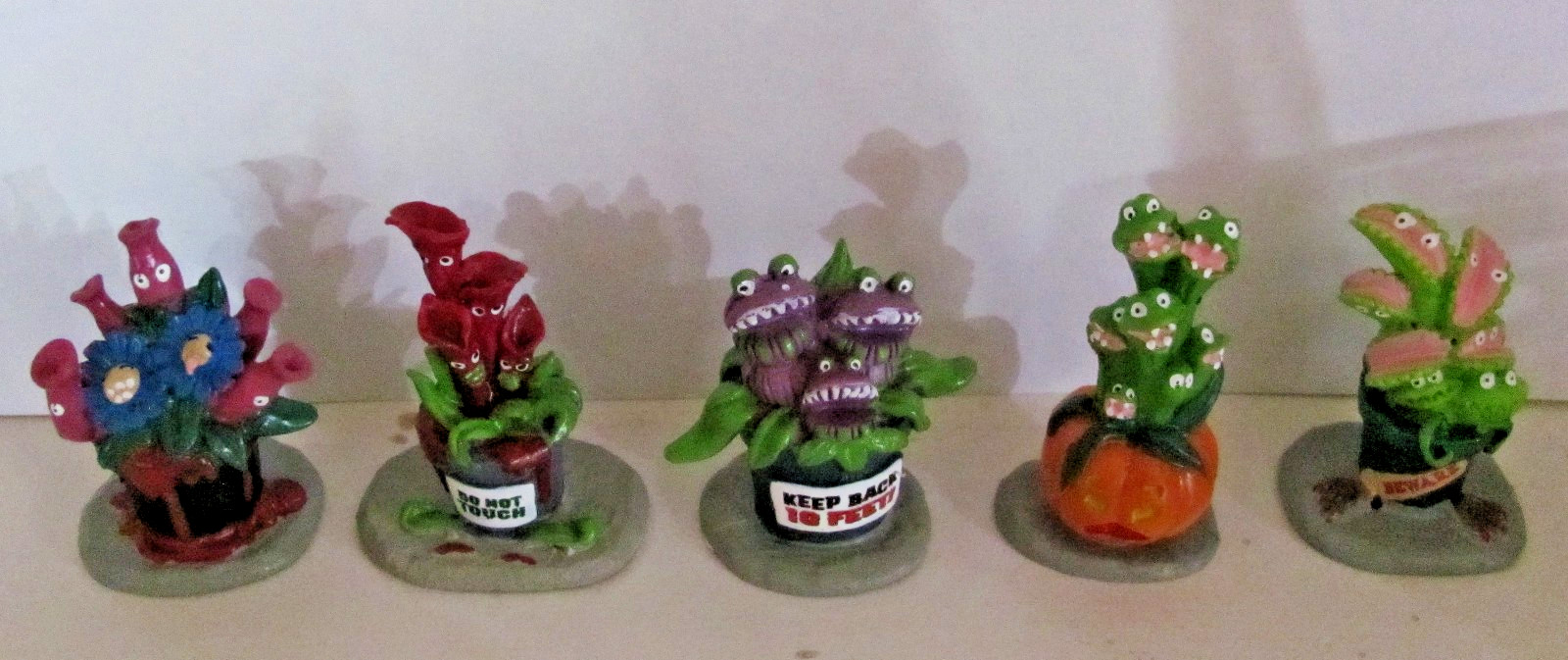 Lemax Spooky Town Accessory – Hungry Houseplant Horror, Set Of 5 #44314
