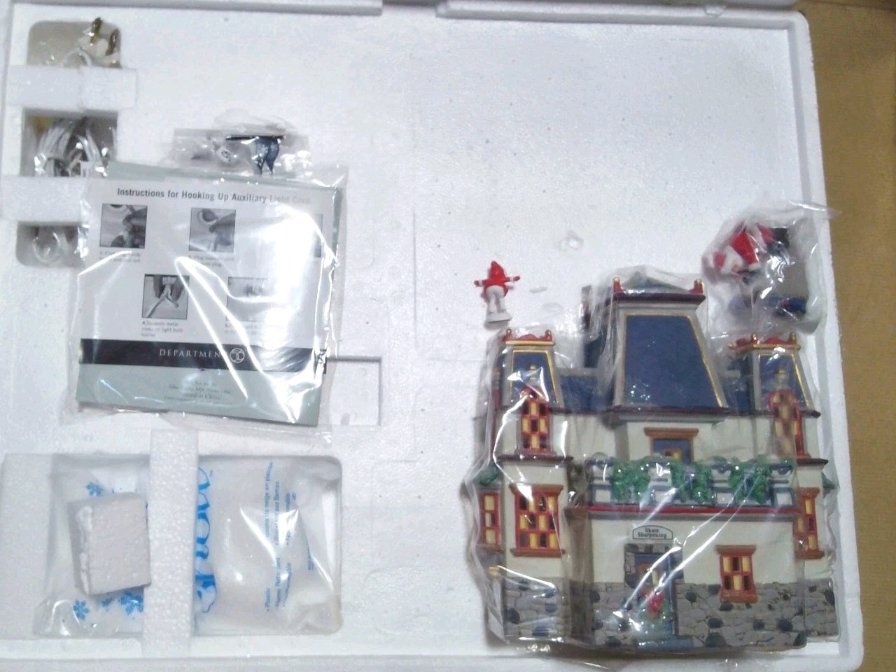 VTG Department 56 Village GLACIER PARK PAVILION North Pole Series IceRink NIB