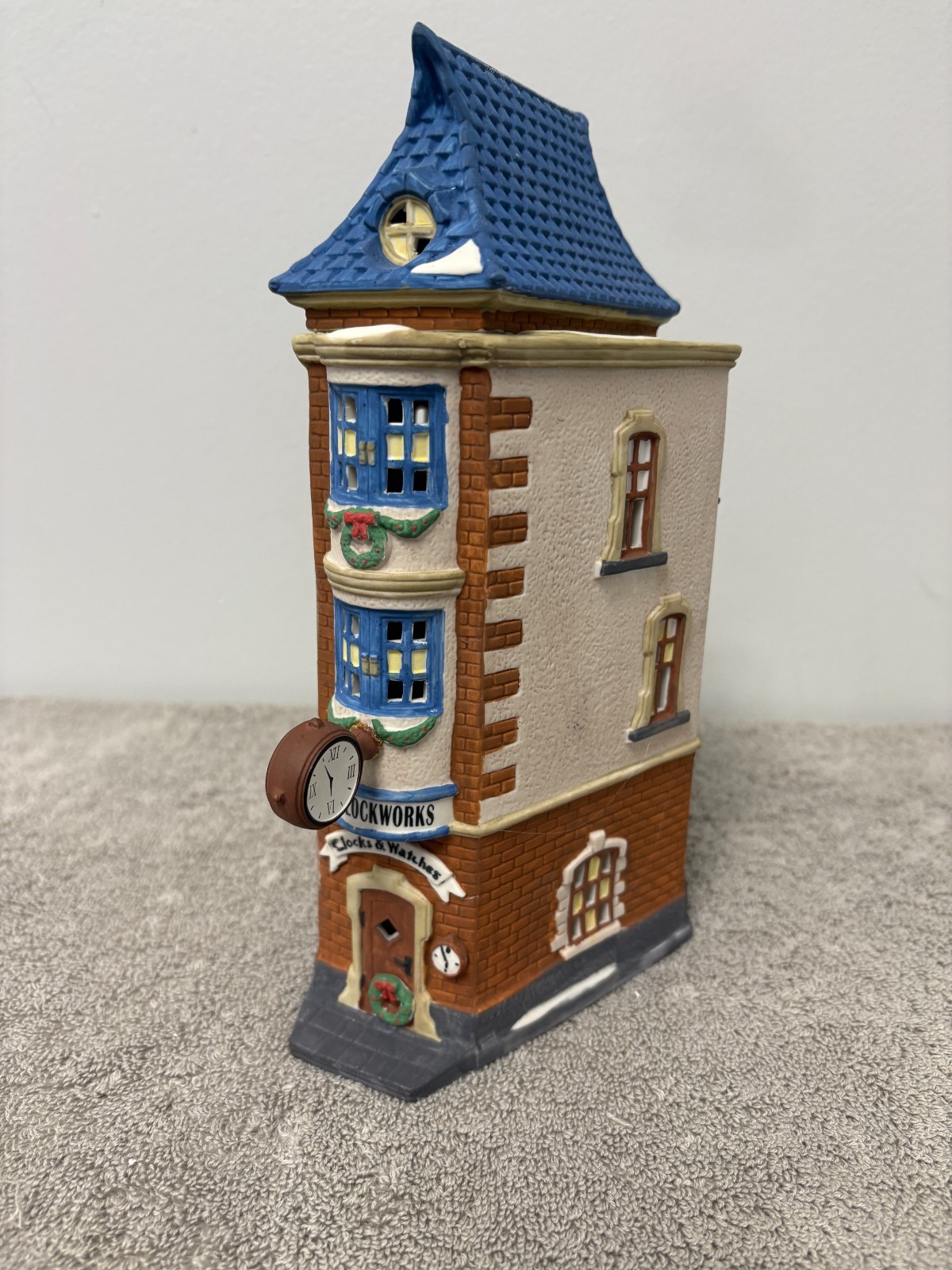Dept 56 Christmas in the City Series “City Clockworks” w/Box & Light Crd #55313