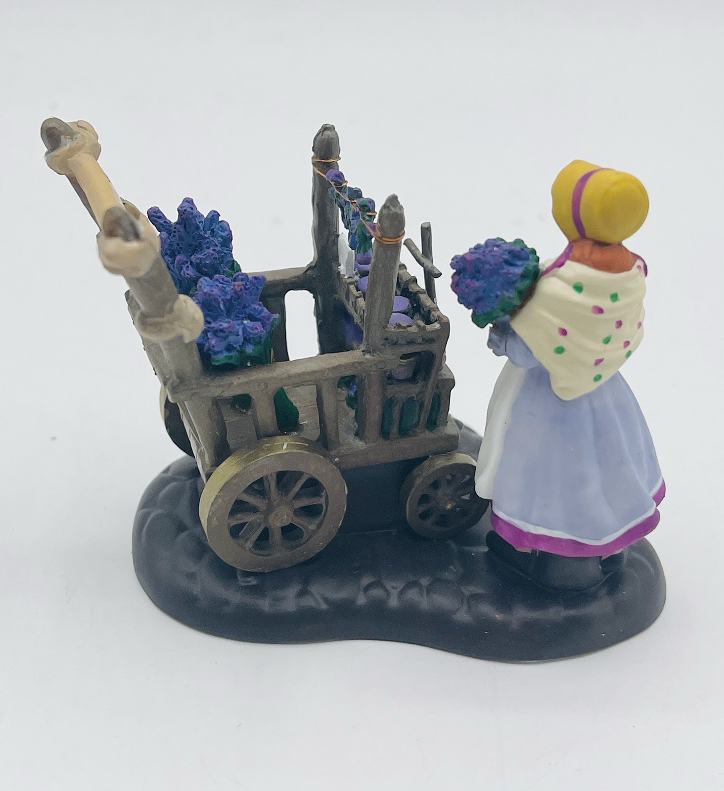 DEPT 56 Dickens Village Series #58424 LAVENDER COSTERMONGER 2005 Retired