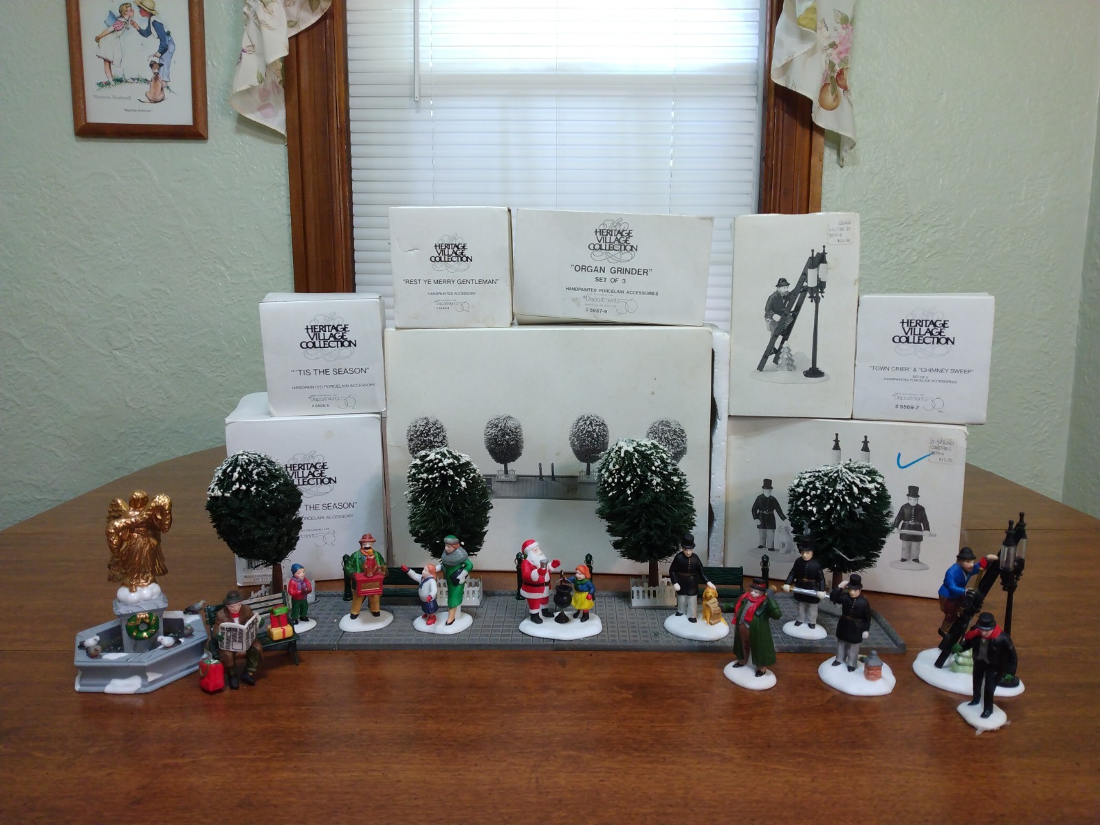 Dept 56 Heritage Village Lot of 8 Sets Boulevard Santa Organ Grinder Statue More