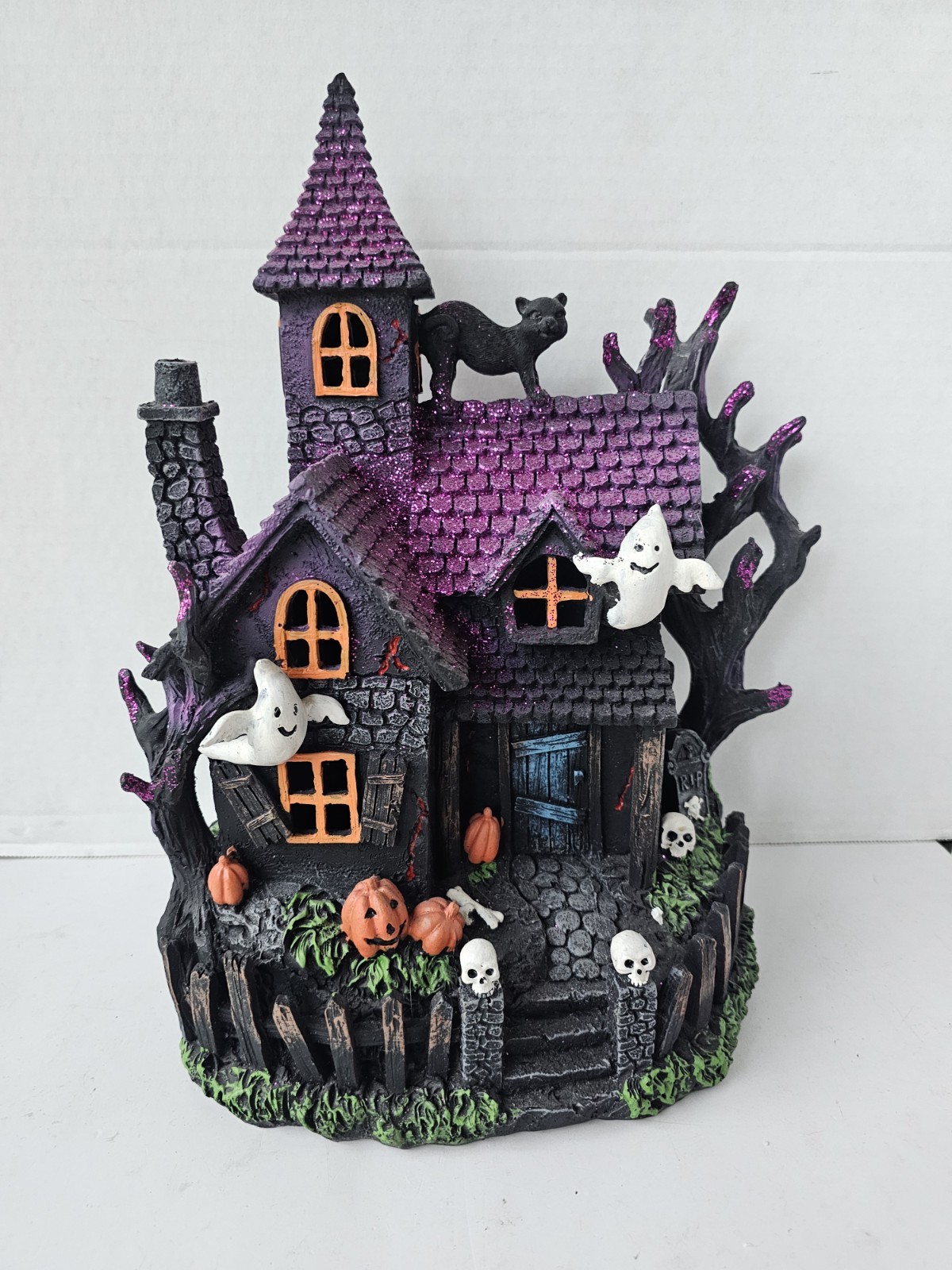 Halloween Light Up Ceramic Haunted House Spooky Cat Skull Pumking Retired 13″