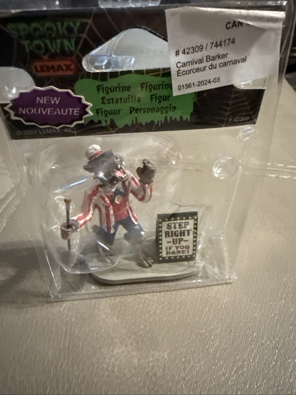 Lemax Spooky Town Halloween Village Accessory Carnival Barker Circus Look 42309