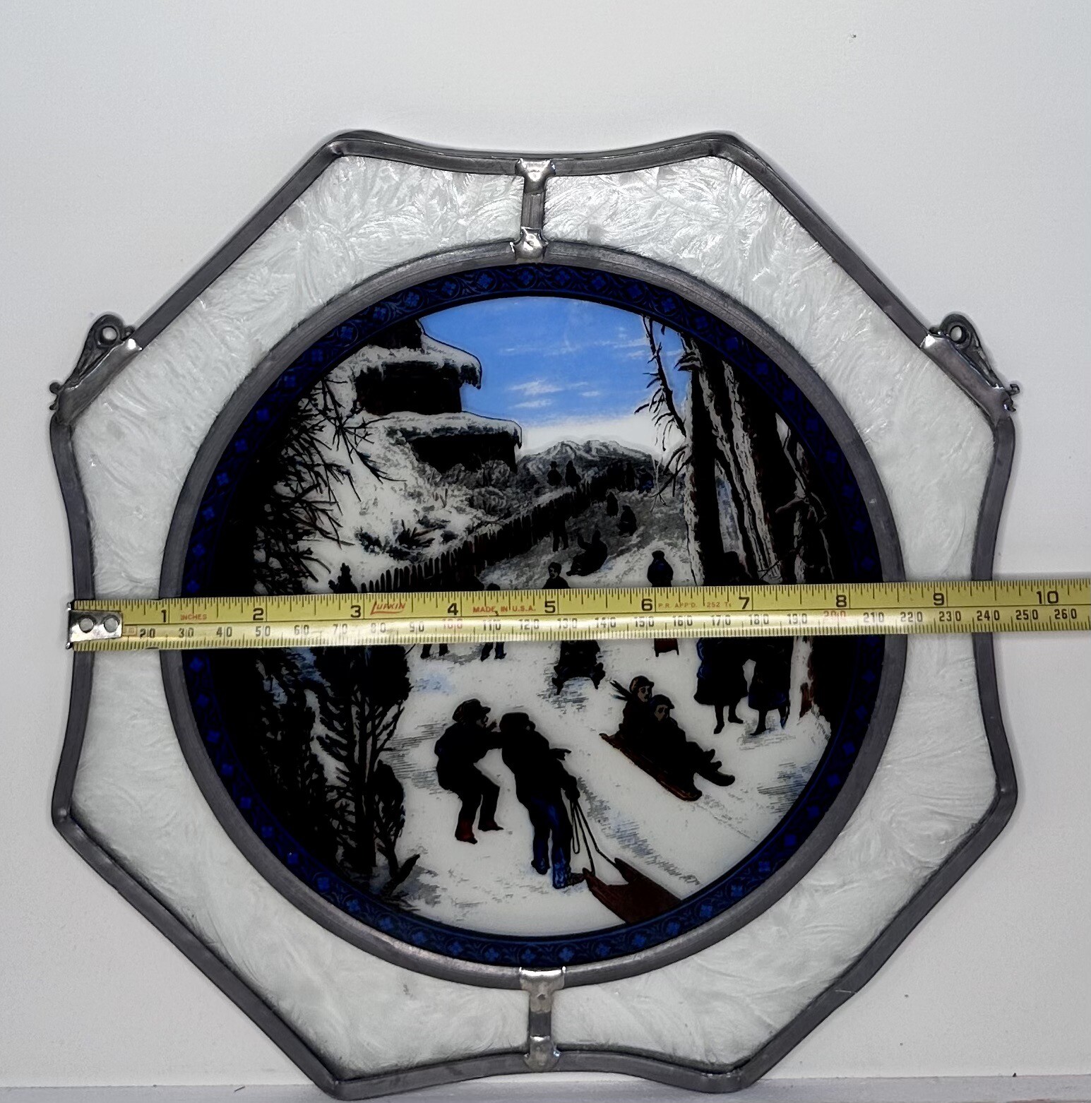 FRANKLIN MINT WINTER SLEDDING GLASS LIGHTED VICTORIAN VINTAGE