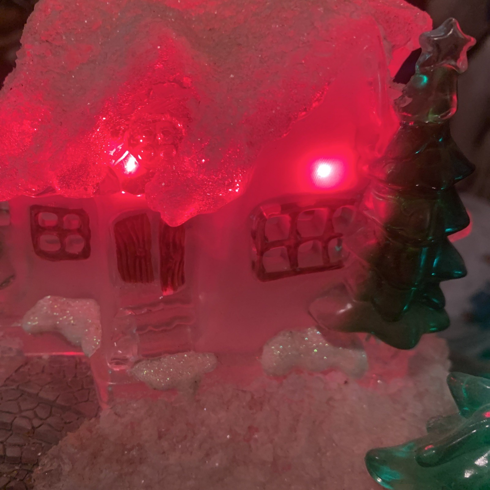 Heritage Mint “Holiday Lights” Music Box Winter Scene Light Changing Vintage
