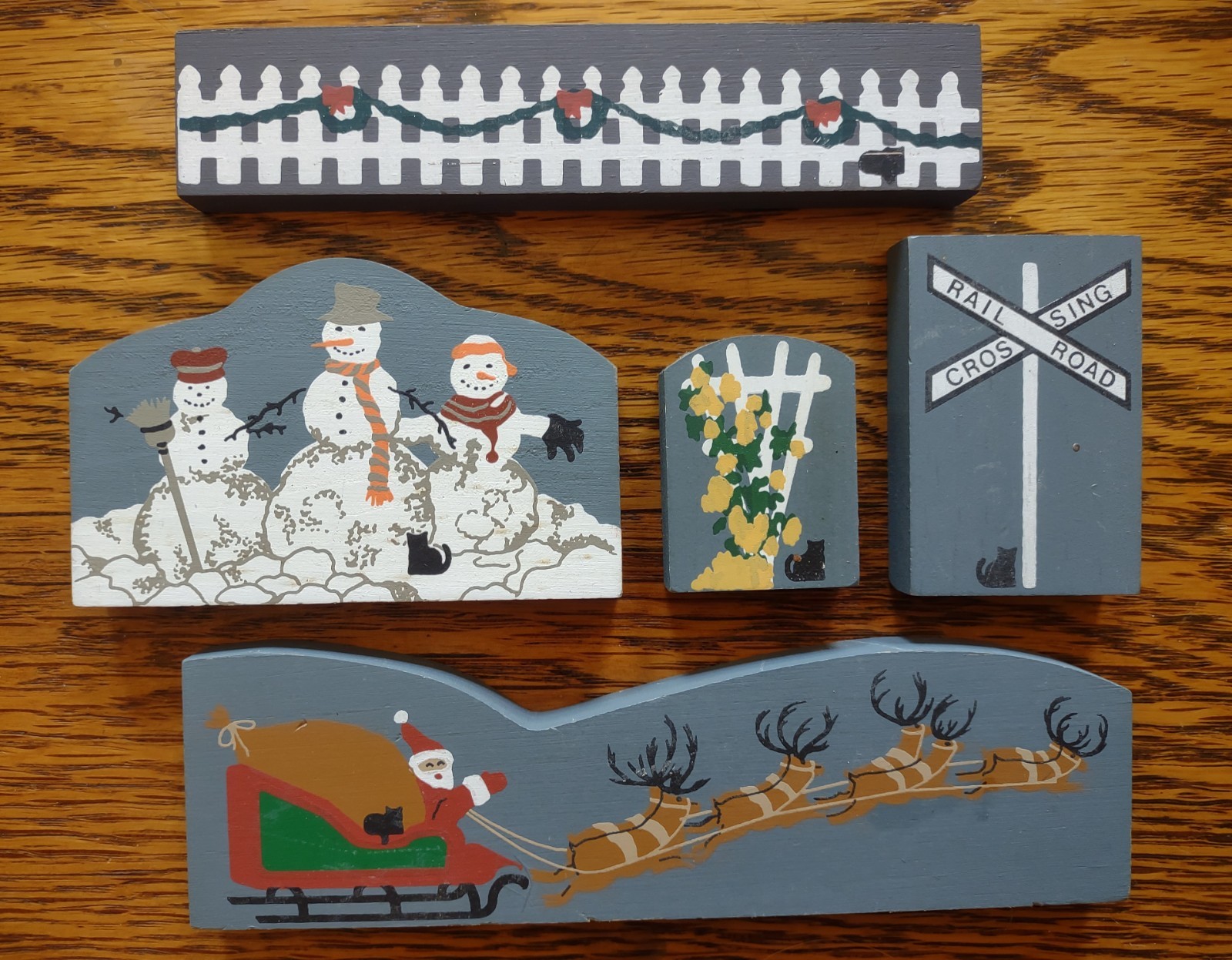 Lot 26 Cat’s Meow Tree Wood Figures Halloween Train Accessories