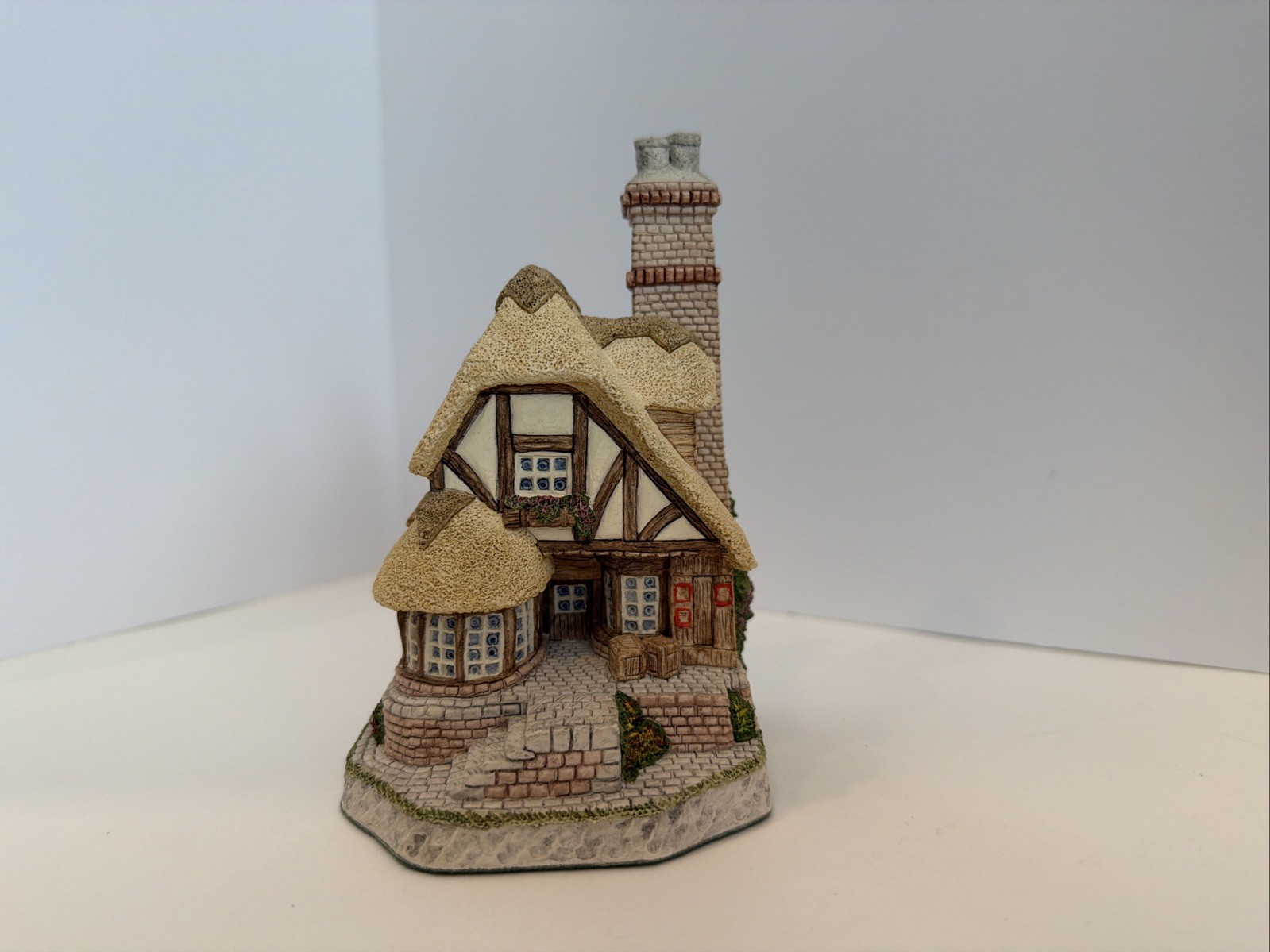 David Winter Audrey’s Tea Shop 1991 Signed D Winter