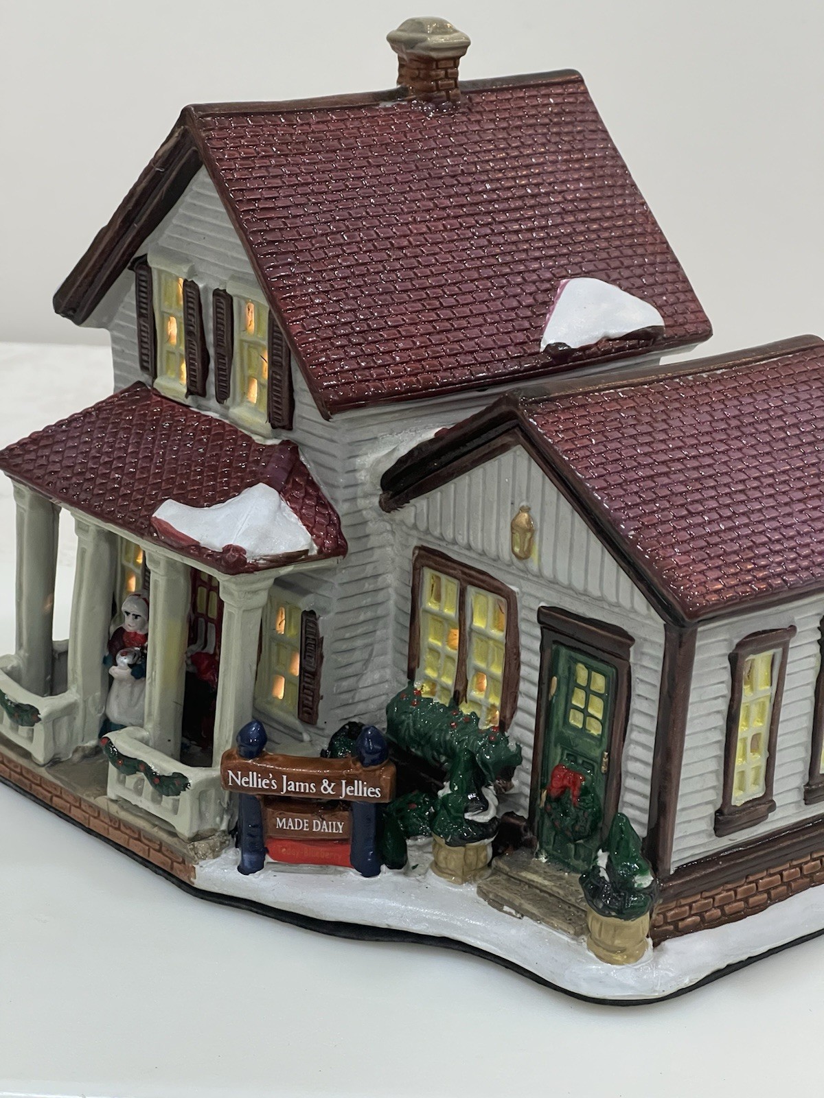 Holiday Time Christmas Village “Nellie’s Jams And Jellies” Vintage Lighted House