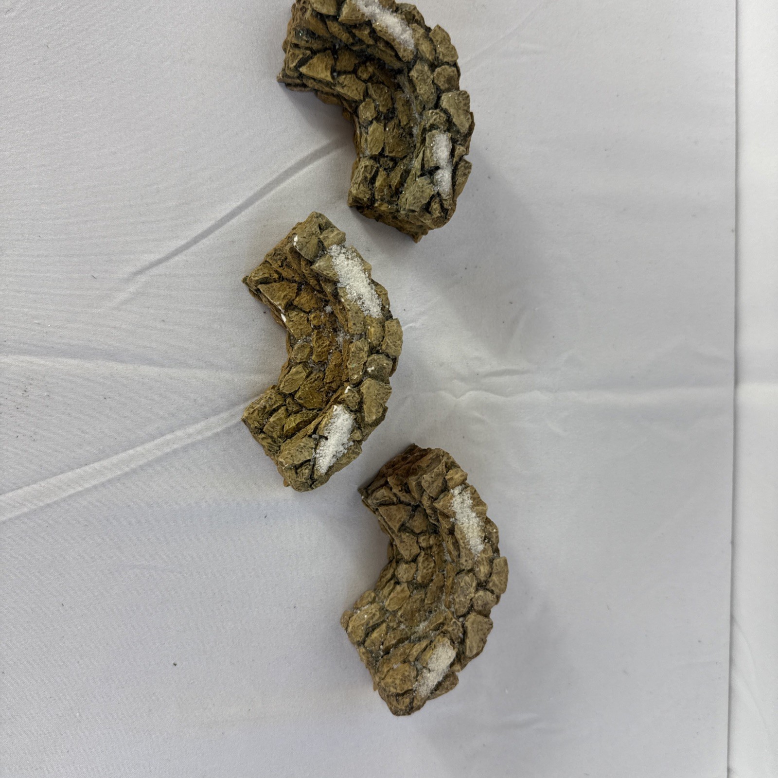 Dept 56 Village Accessories Stone Curved Wall or Bench #52650 1.5 – Set of 3