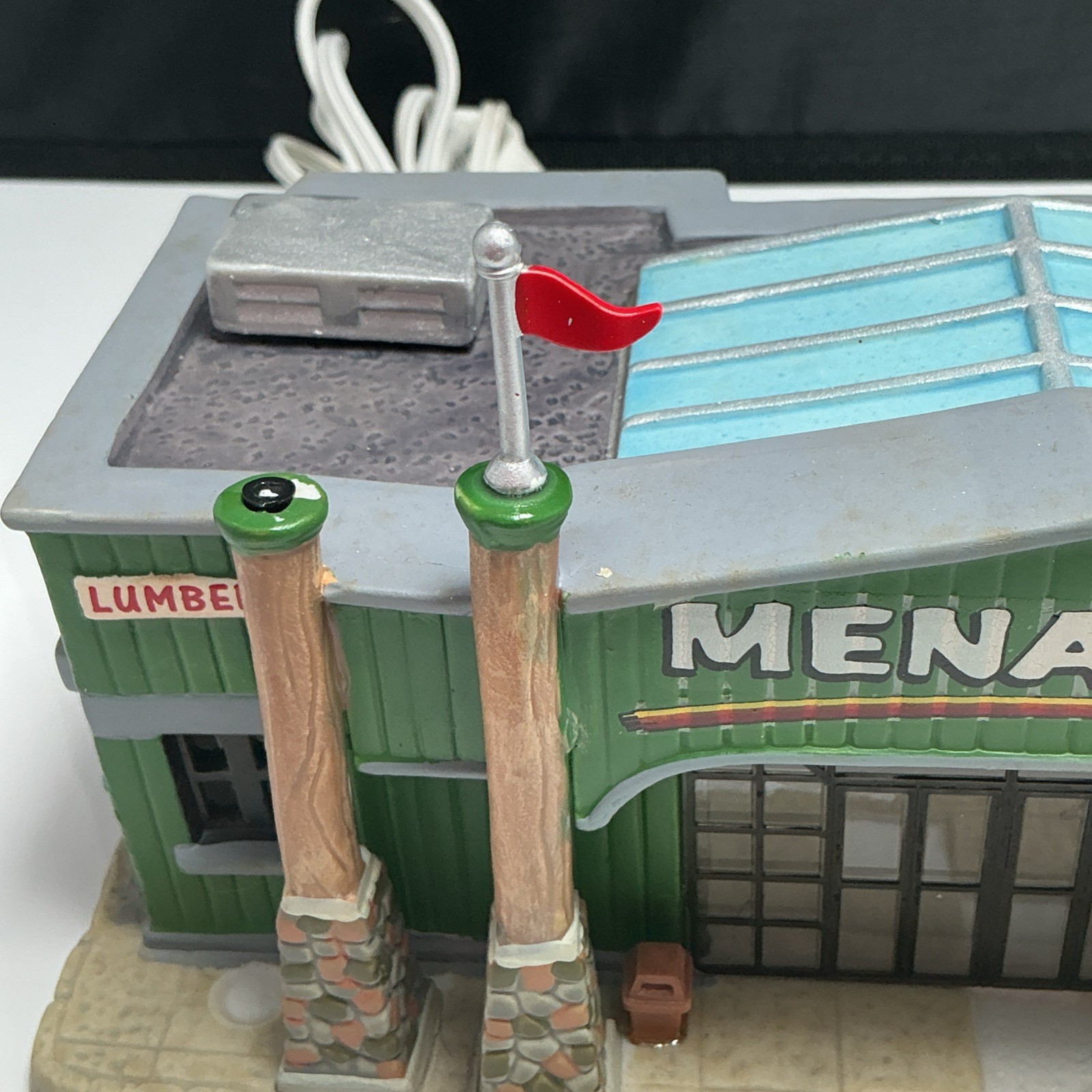Rare Lemax MENARDS Store Building Rare 2006 w Light Cord No Box Read Description