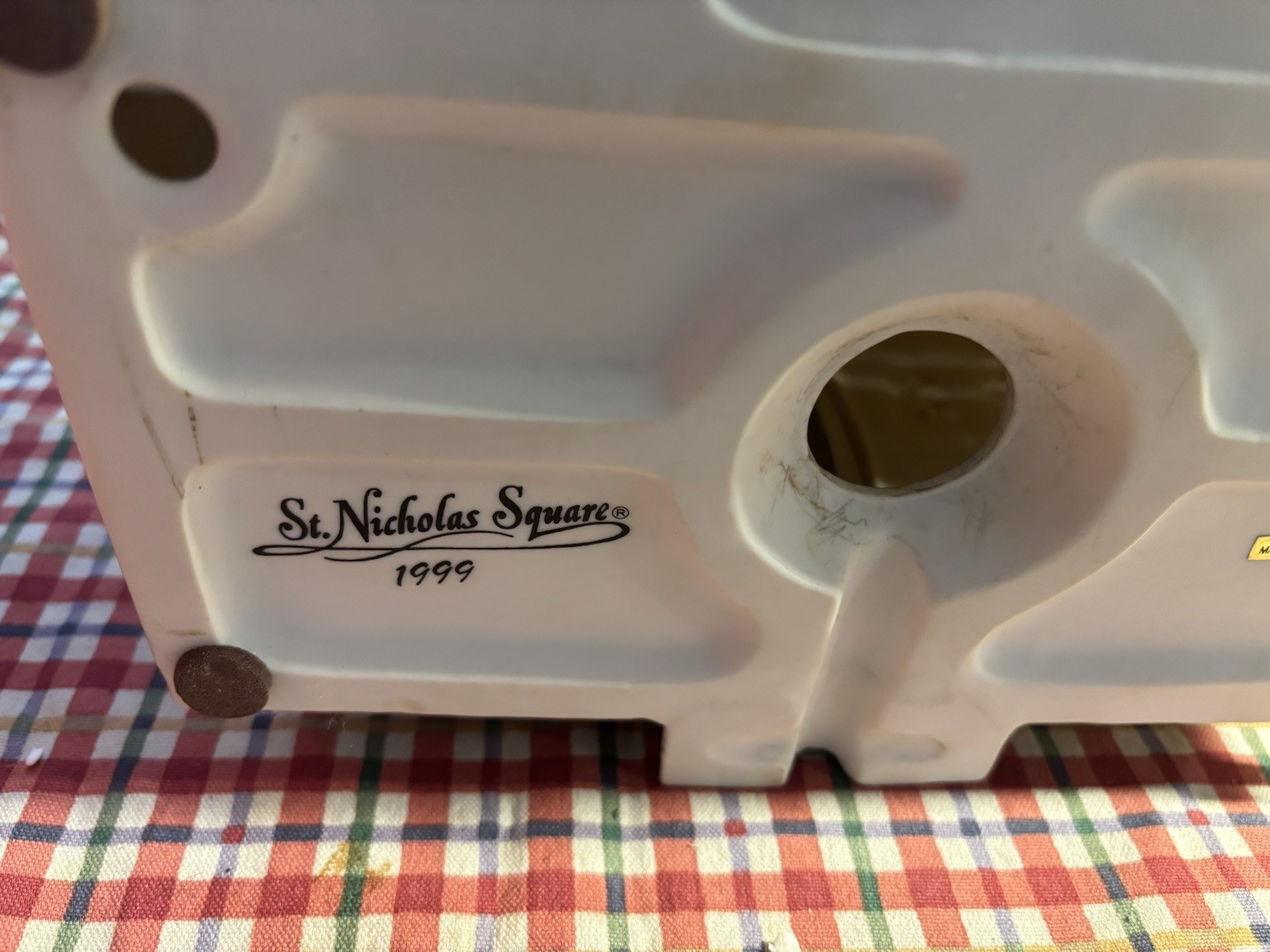 St Nicholas Square Village Collection “High School” Lighted Building EUC