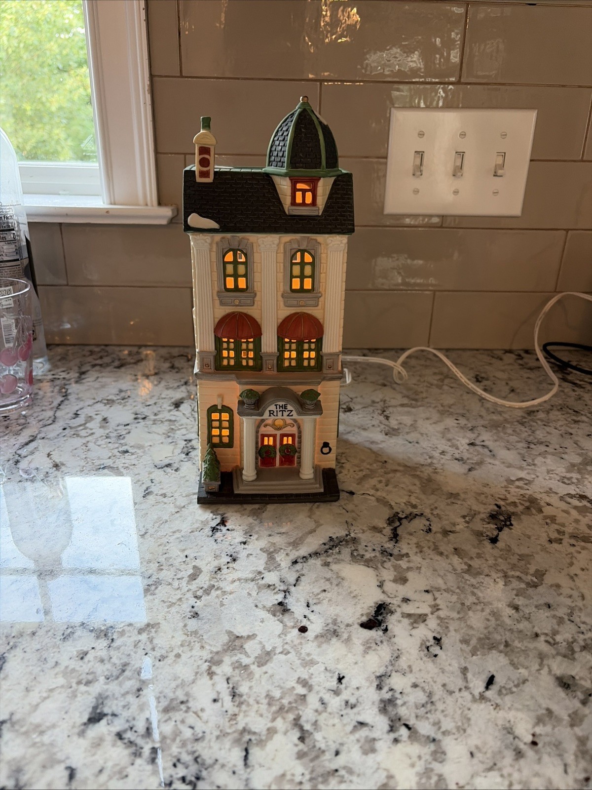 Dept 56 Ritz Hotel Christmas In The City Heritage Village Retired 1989 w box