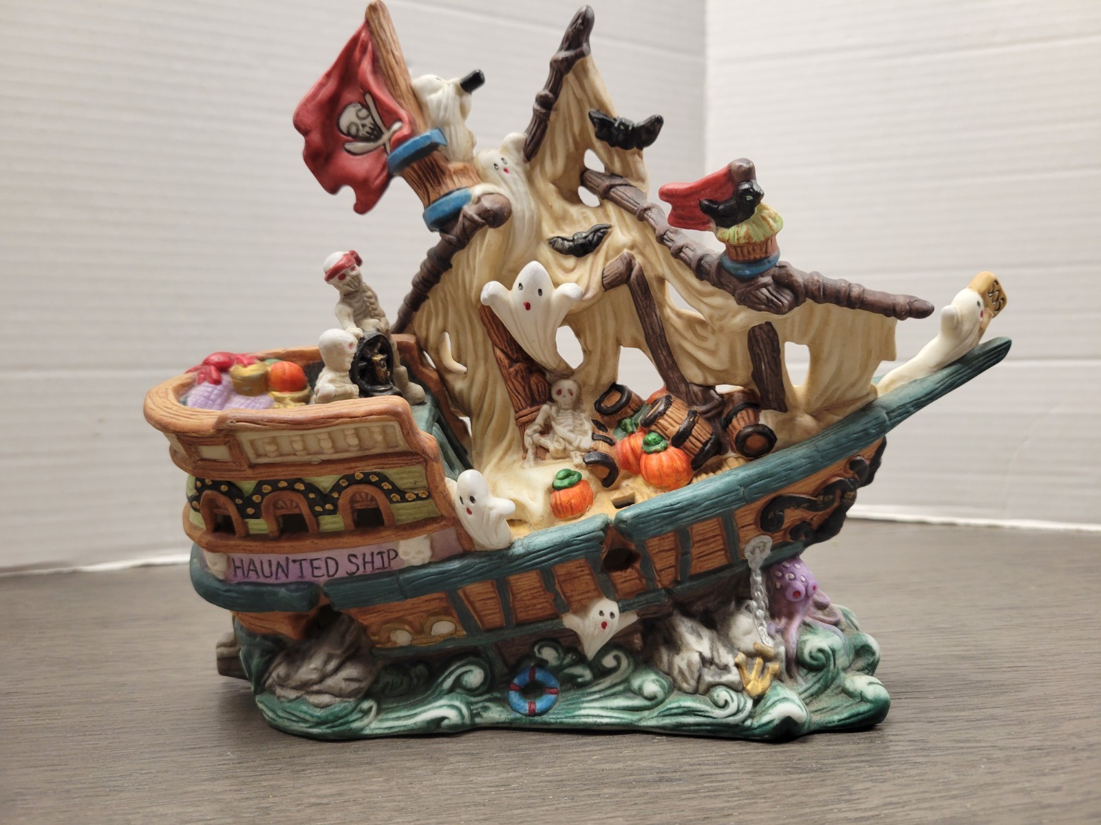 Halloween Haunted Pirate Ship – Unknown Manufacturer – Halloween Building