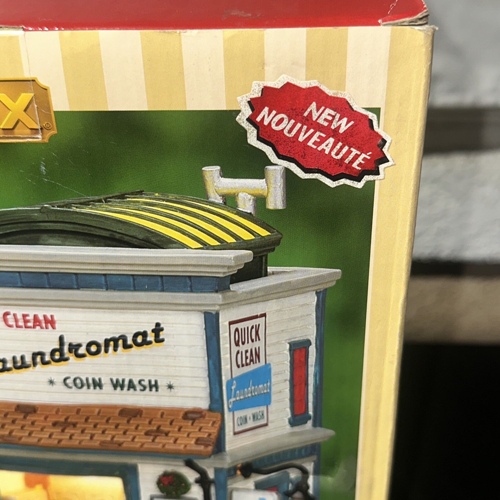 Lemax Plymouth Corners Laundromat Porcelain Lighted House Box NEW