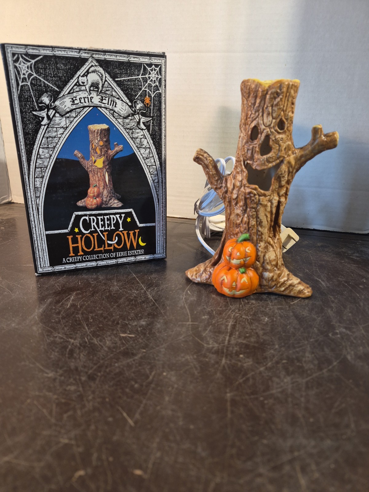 Creepy Hollow Eerie Elm (Tall) Halloween Ceramic Village Town Midwest Cannon