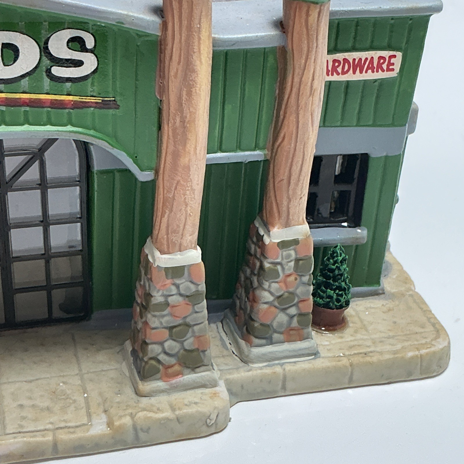 Rare Lemax MENARDS Store Building Rare 2006 w Light Cord No Box Read Description