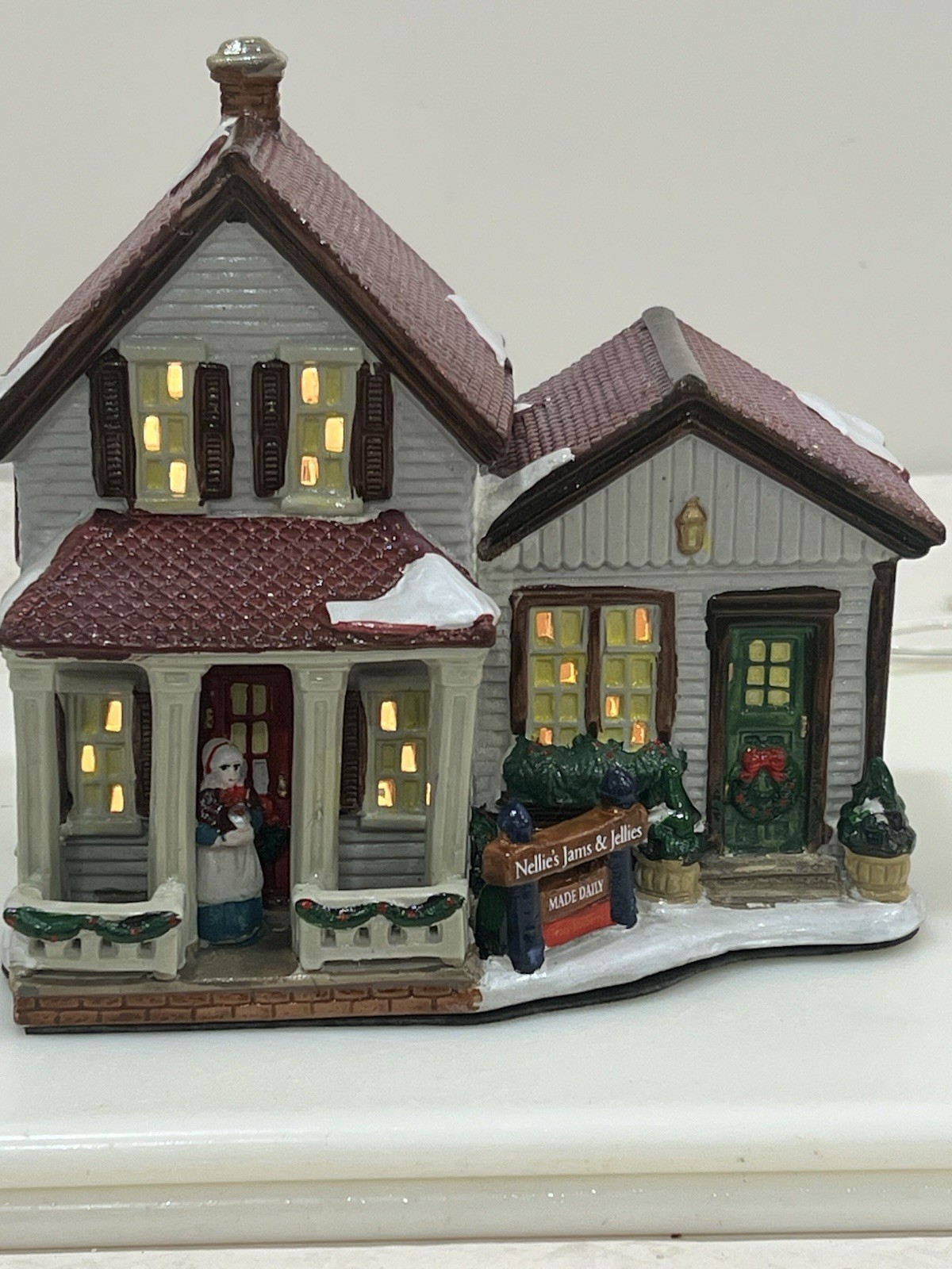 Holiday Time Christmas Village “Nellie’s Jams And Jellies” Vintage Lighted House