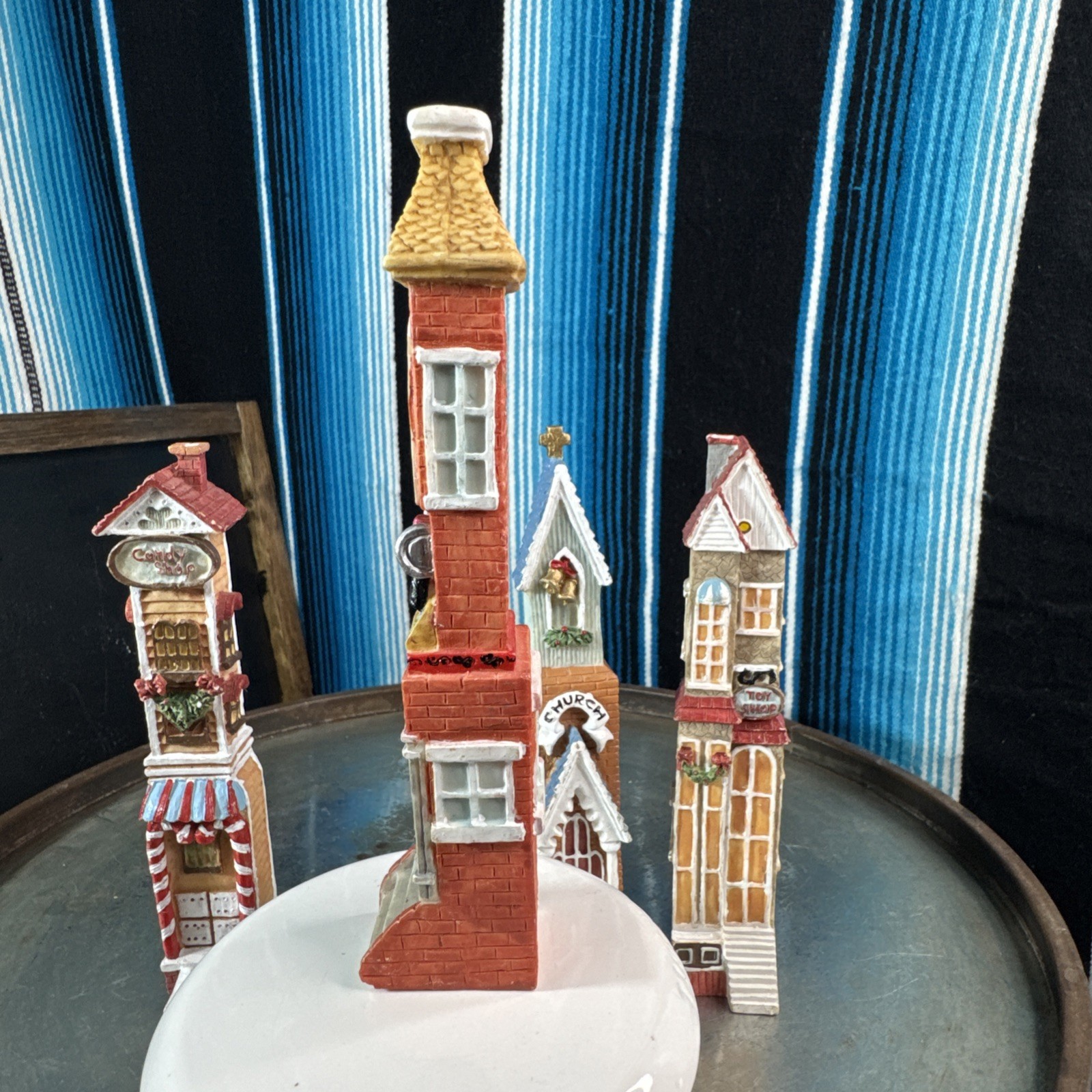 Seasons Village Collector VTG Christmas Decorations Small City Pieces Lot-4