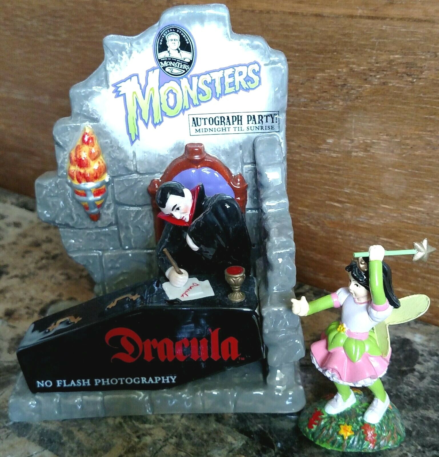 Autographs With Dracula #799977 Halloween Snow Village Dept 56 BUYER GUARANTEE
