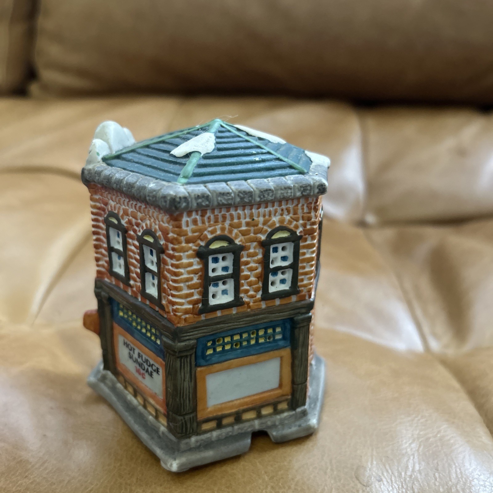 American Landmarks Collection Gem Drugs and Helig & Meyers Christmas Vtg. 1994