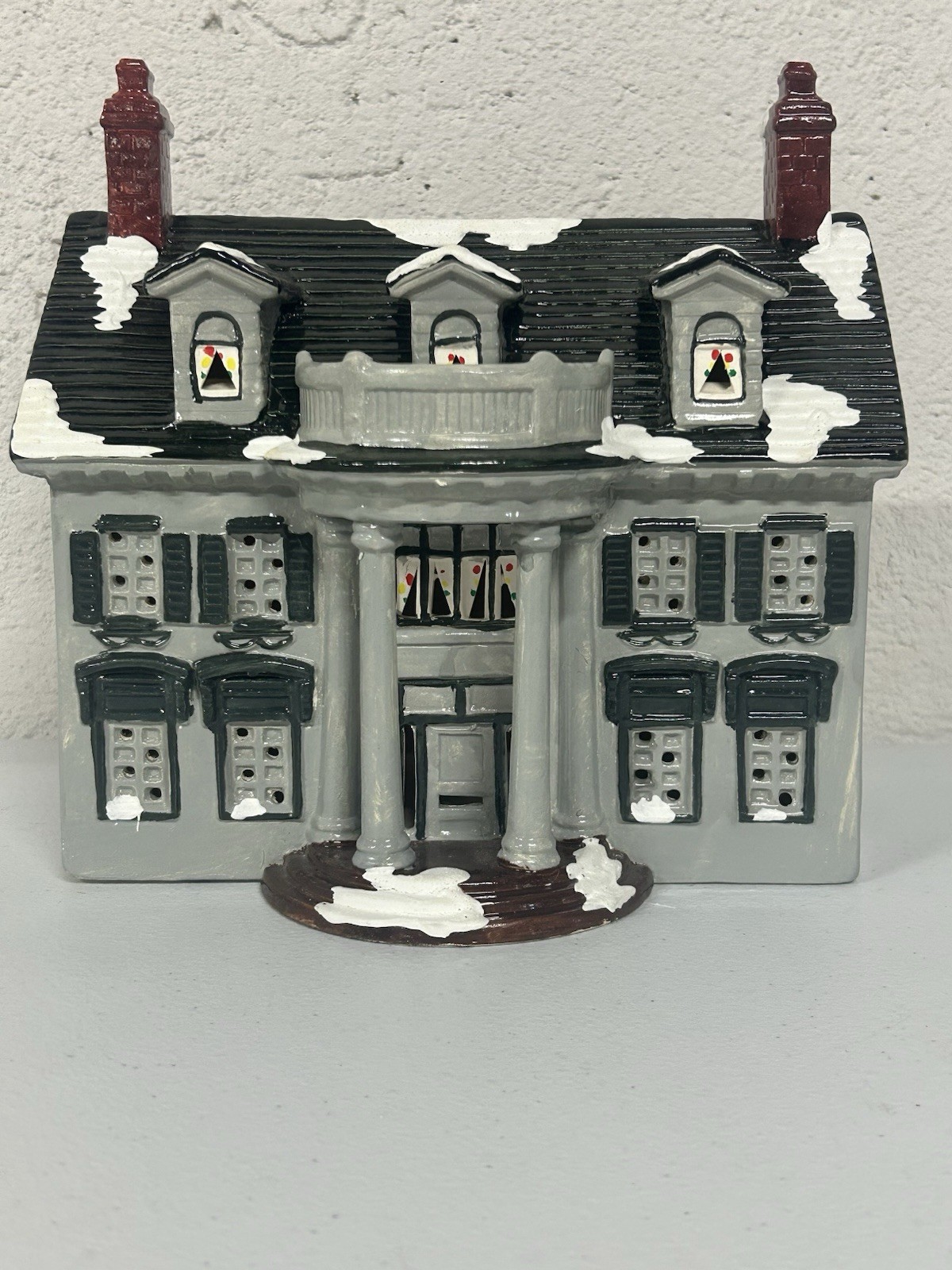 Dept 56 The Original Snow Village “Plantation House” – #5047-4 – Retired