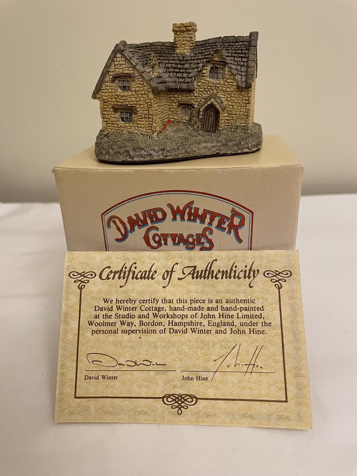 David Winter Cottages 1982 Cotswold Cottage Box & COA Vintage