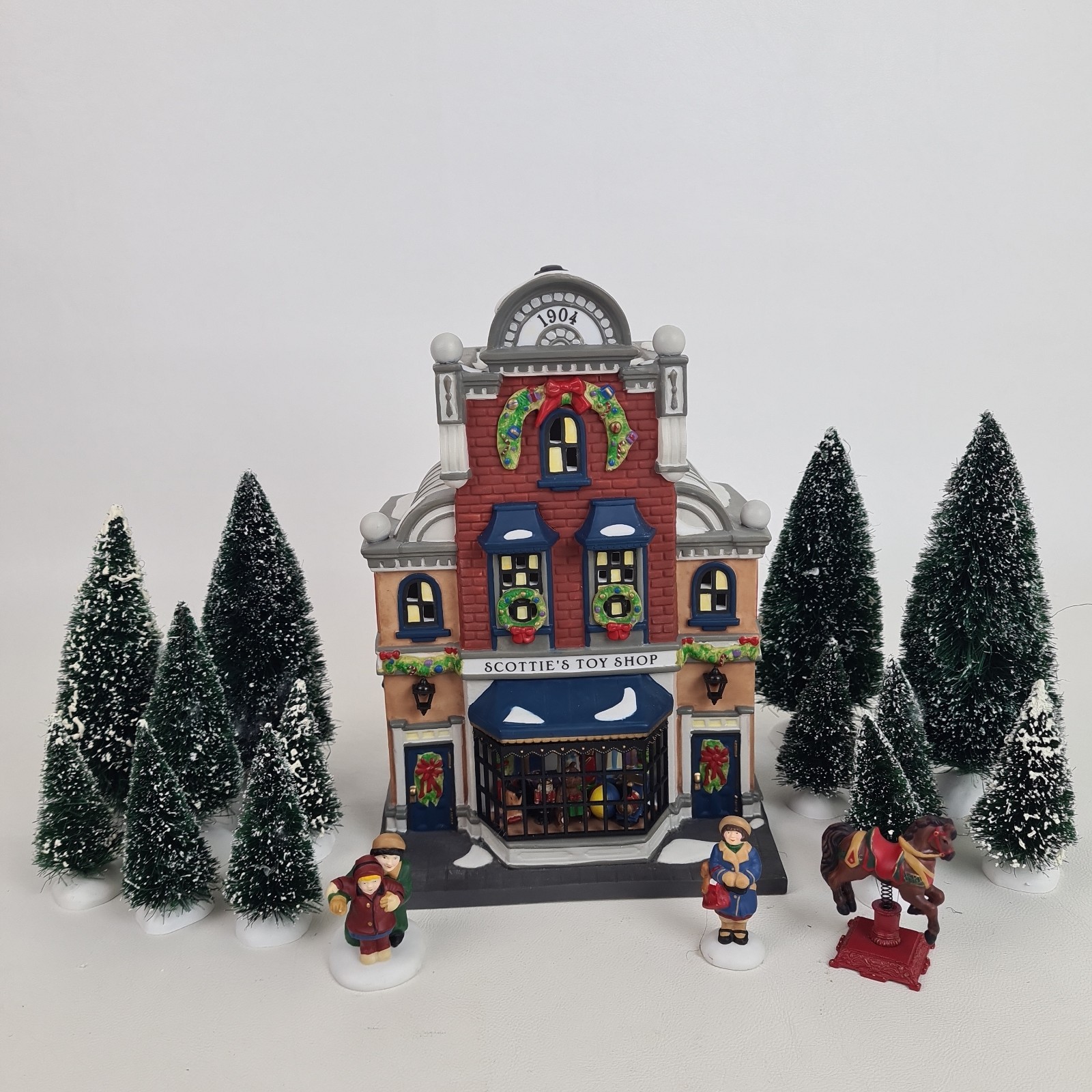 🚨 Department 56 “Scotties Toy Shop” 58871 Heritage Village Christmas Building
