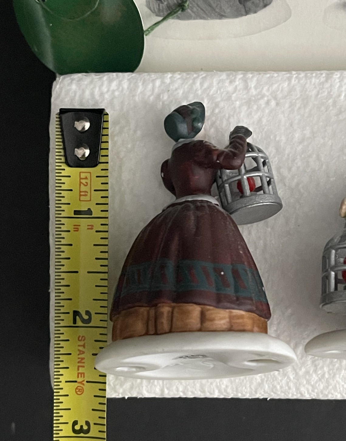 Dept 56 Heritage Village The Bird Seller Set Of 3 Porcelain Figurines in Box