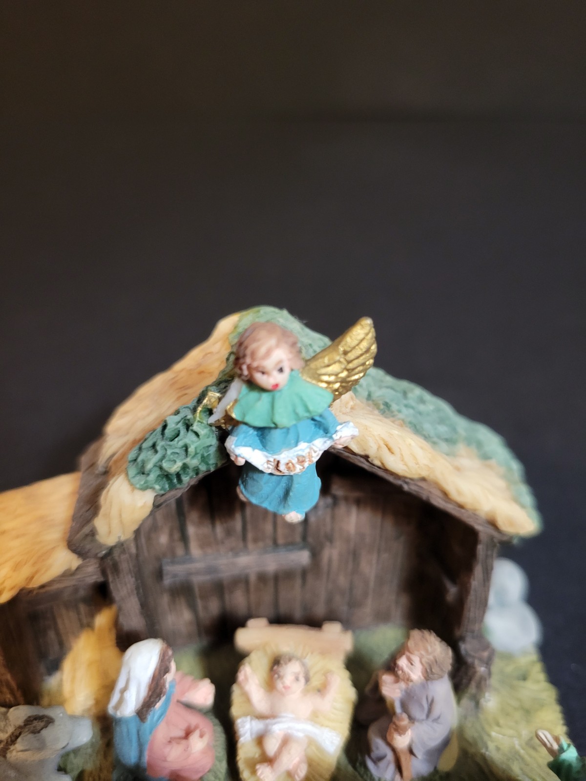 Holiday Time Santas Workbench Christmas Village Nativity Scene DAMAGED