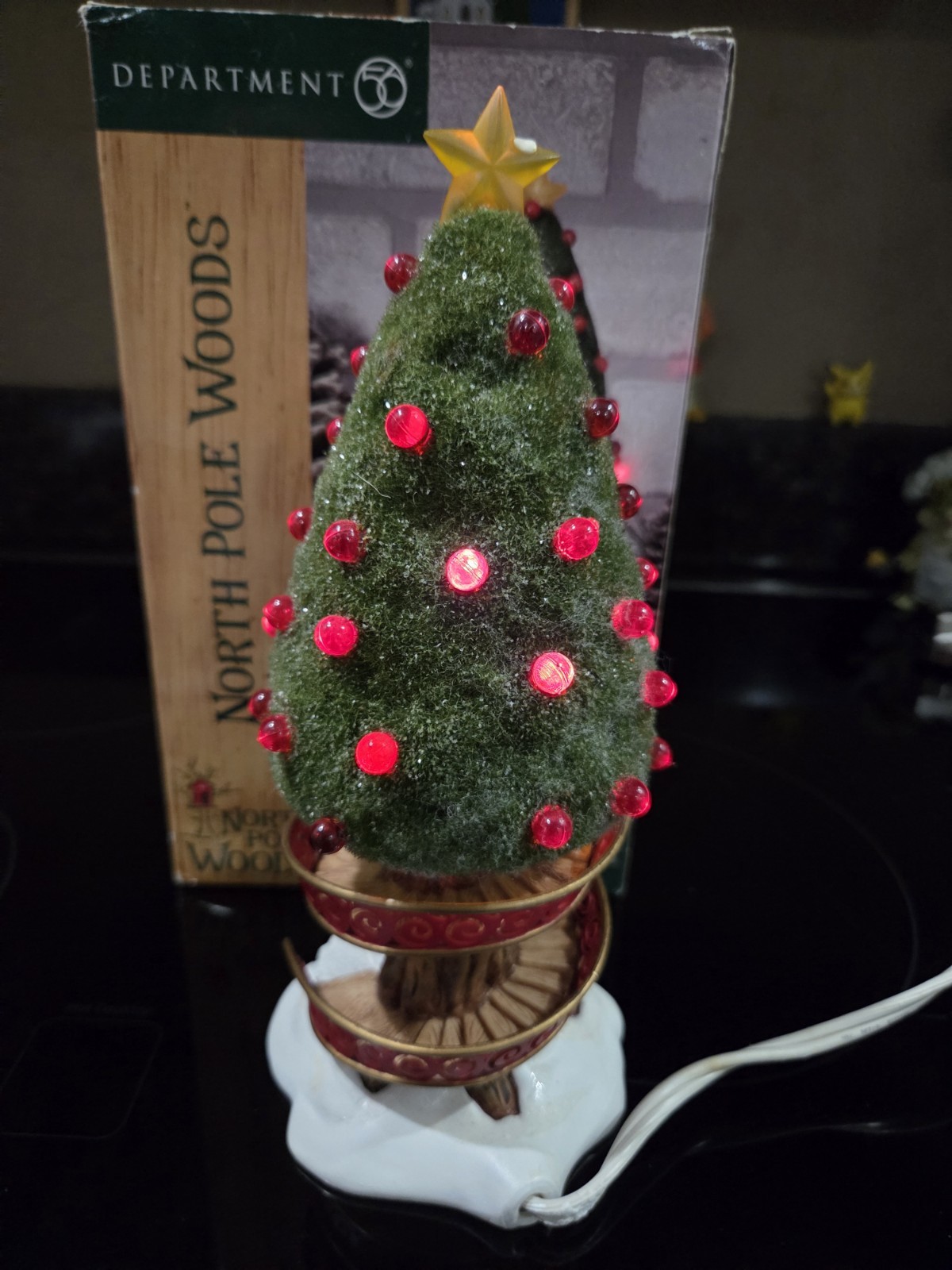 Vintage Dept 56 North Pole Woods Rudolph’s Condo Christmas Lights Up 56885 Box
