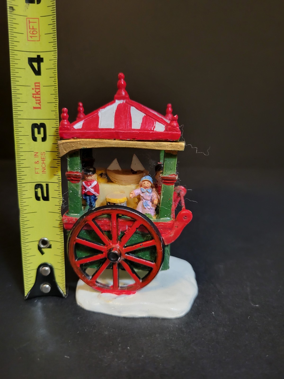 Lemax Christmas Village Town Toy Peddler 62316 Vendor Cart Seller Kiosk Teddy